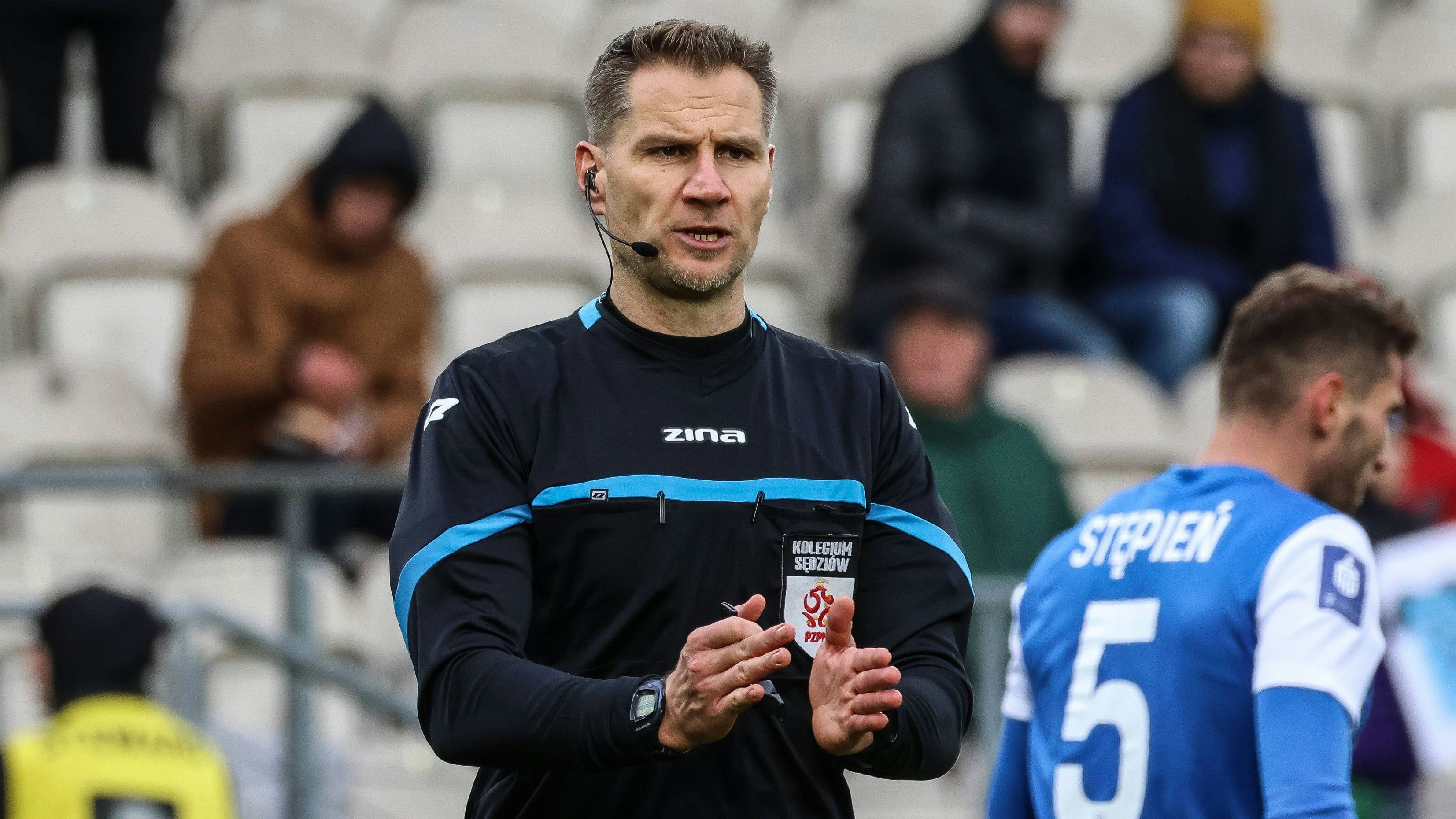 Schiedsrichter Tomasz Kwiatkowski wurde als VAR abgezogen. 