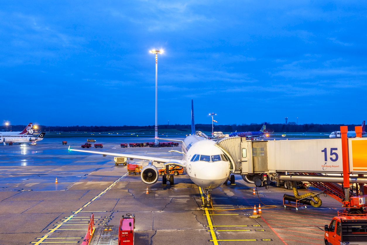 Ein Airbus A 319 schlitterte über die Rollbahn hinaus. (Symbolbild)