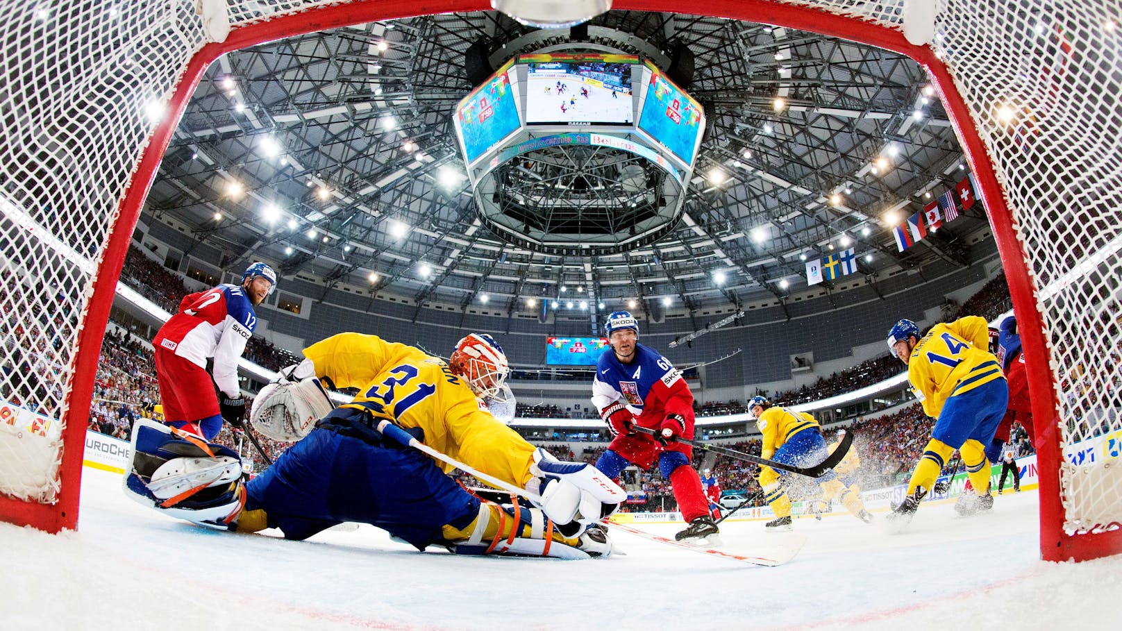 Mai: In Prag und Ostrava wird die Eishockey-WM ausgetragen. Österreich ist mit dabei. Los geht es am 10. Mai, das Finale steigt am 26.