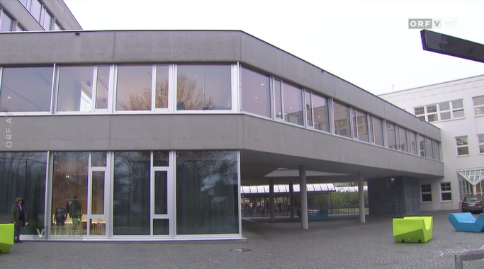 Eine Sporthalle sucht man im neuen, 22 Mio. Euro teuren Sportgymnasium vergeblich.