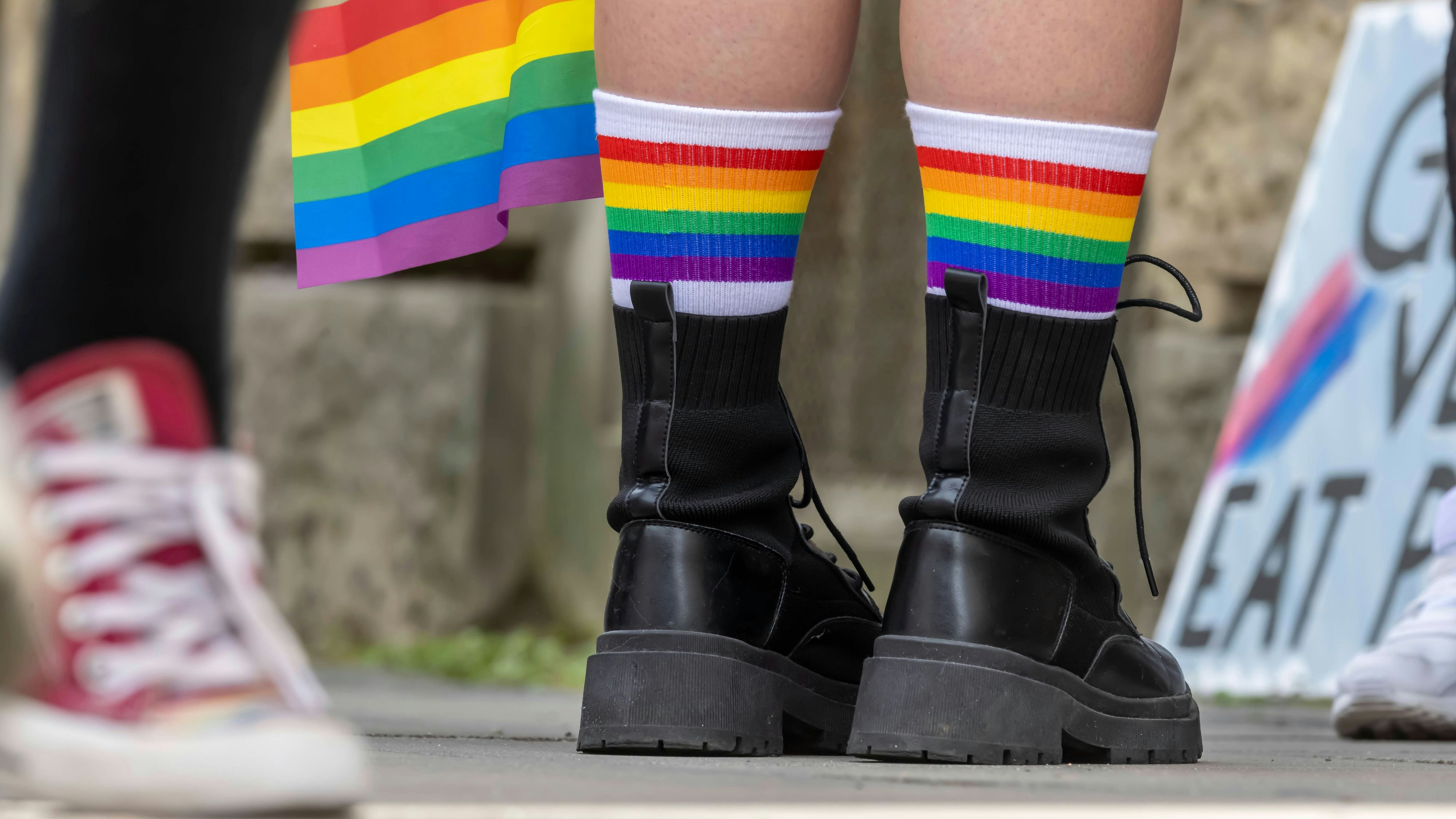 Heute.at - Nur noch zwei Geschlechter – EU-Land ändert Verfassung