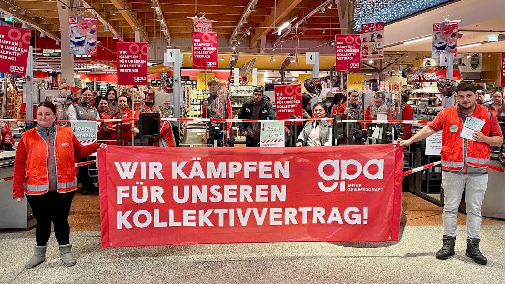 Am Donnerstag kam es in Salzburg zu einem Streik der "Interspar"-Mitarbeiter im "Europark". 