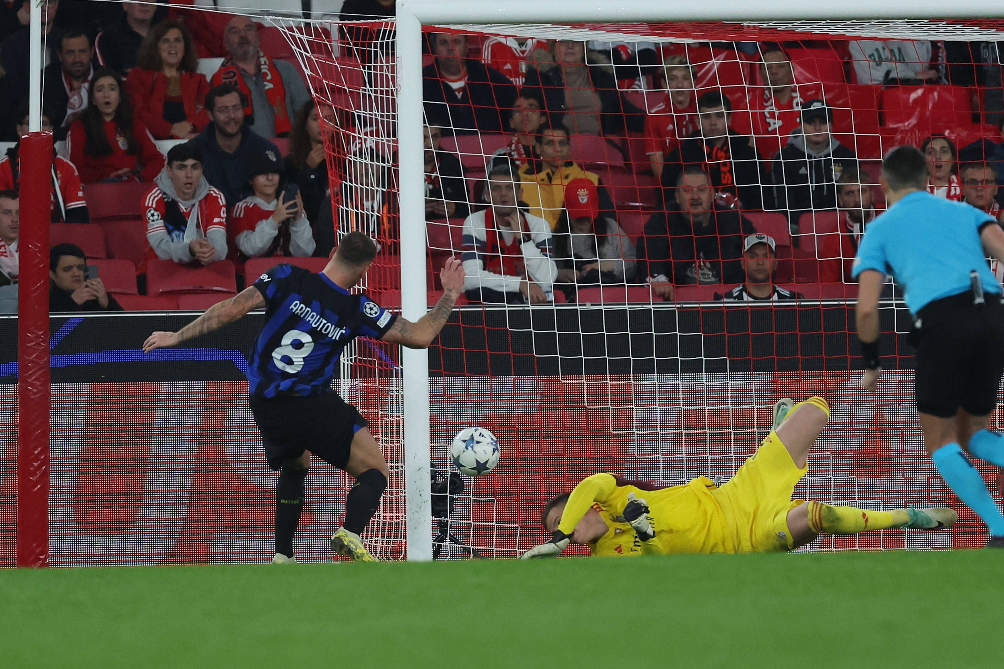 Marko Arnautovic trifft zum 1:3.