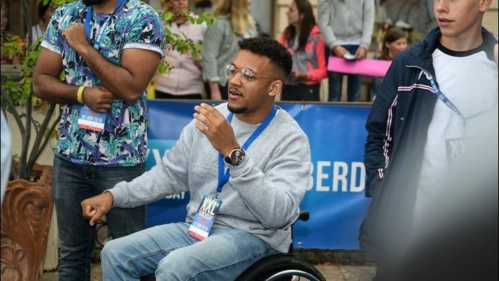 Bekannter YouTuber Leeroy Matata verkündet Karriere-Aus: Das steckt dahinter.