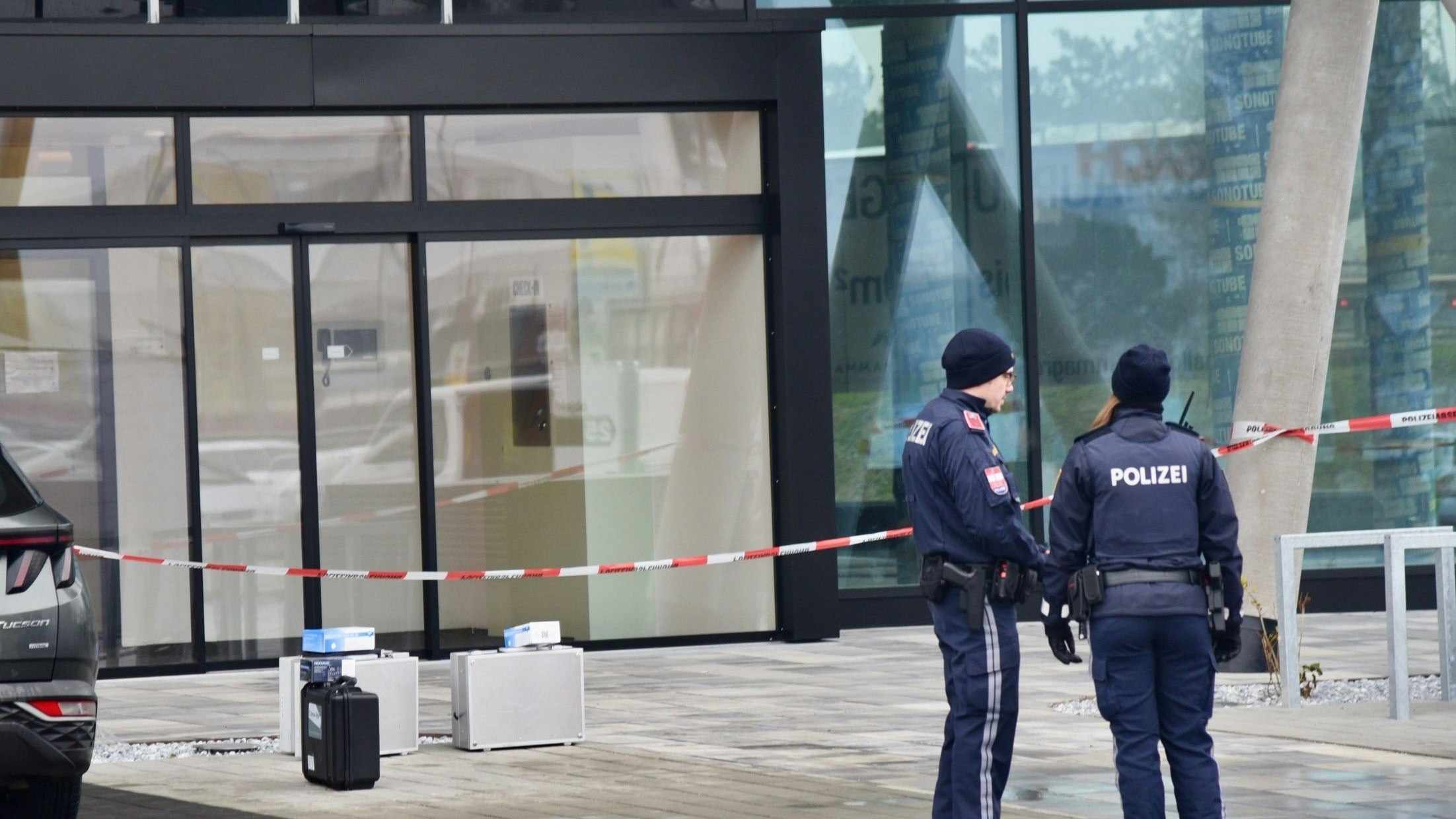 Die Kripo ermittelt vor Ort.