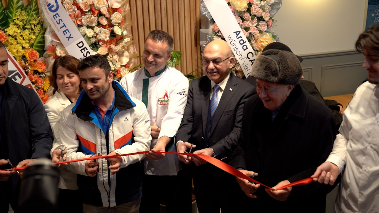 Das ist das MegaRestaurant von FerhatDöner Heute.at