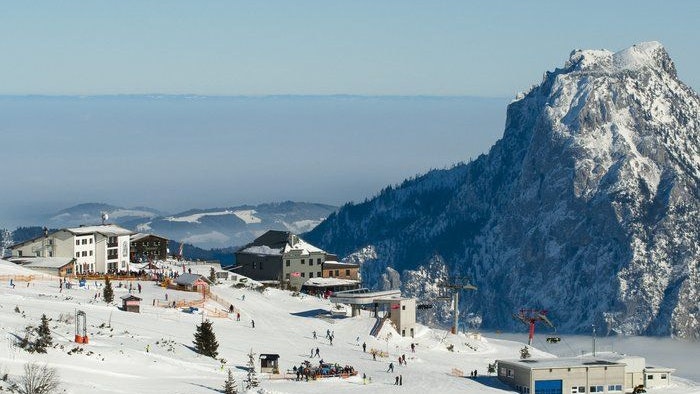 Am malerischen Feuerkogel in Ebensee liegt die Chrostophorushütte auf rund 1.600 Metern Seehöhe. 