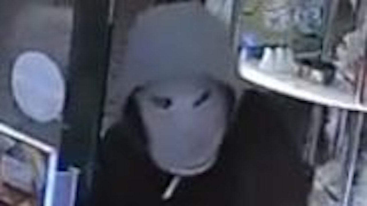 Heute.at - Überfall auf Trafik – Polizei sucht jetzt diesen Mann