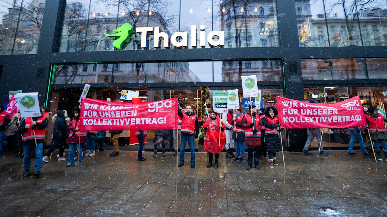Heute.at - Stärkster Streiktag im Handel – 300 Geschäfte dabei