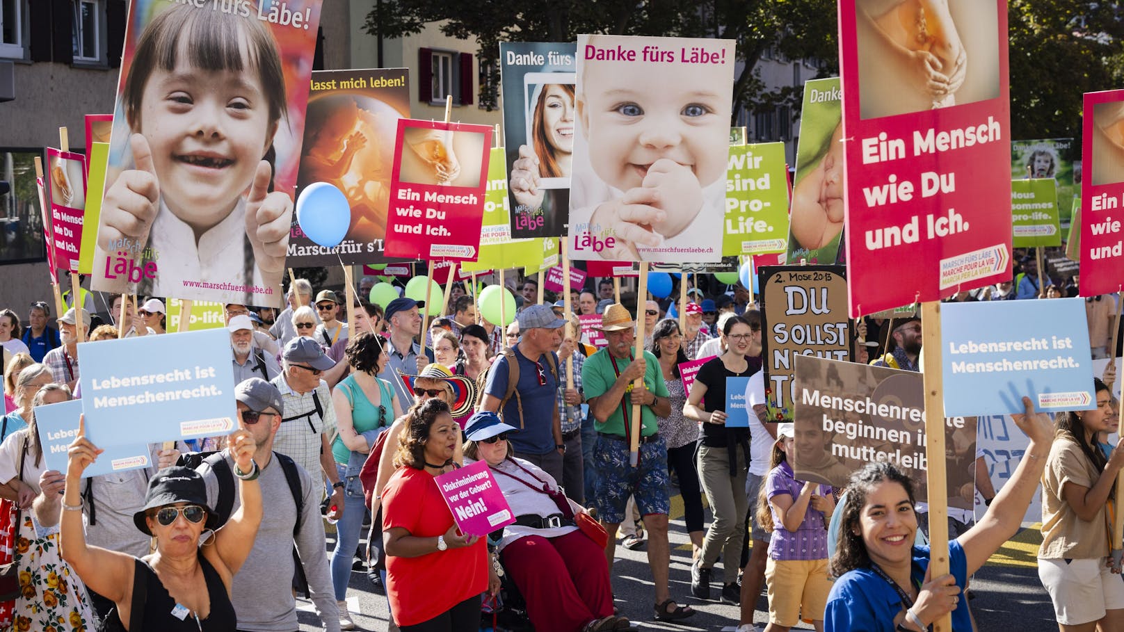 Die 26-Jährige will nicht, dass Abtreibungsgegner ihre Geschichte instrumentalisieren. <a rel="nofollow" data-li-document-ref="120007660" href="https://www.heute.at/s/-120007660">Hier weiterlesen >></a>