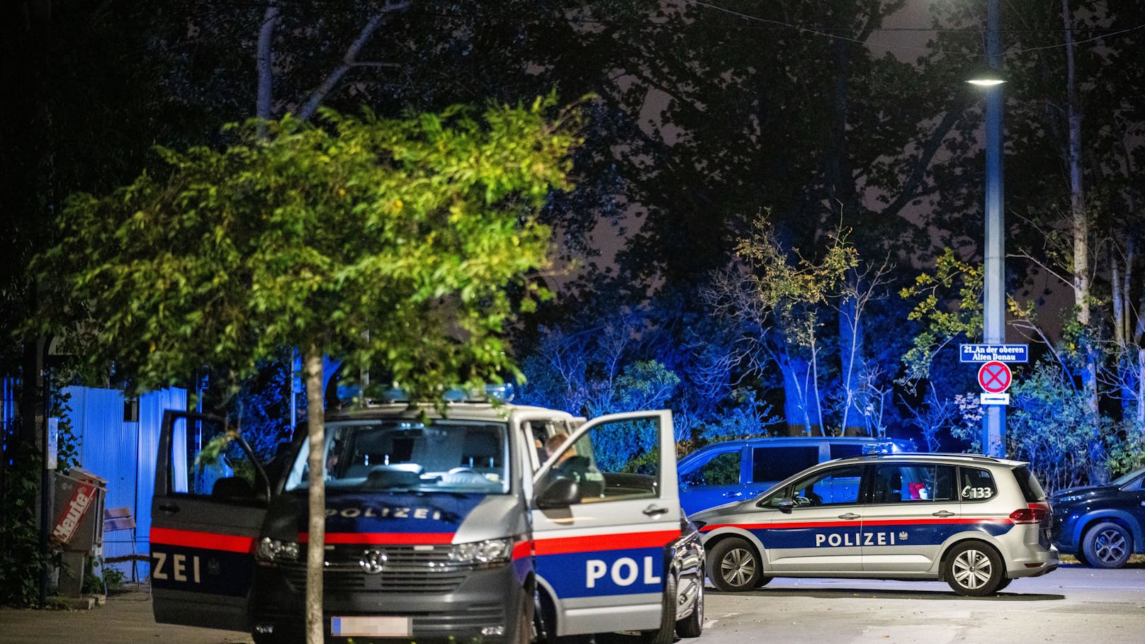 Schüsse in Wien – Polizei muss auf Auto feuern