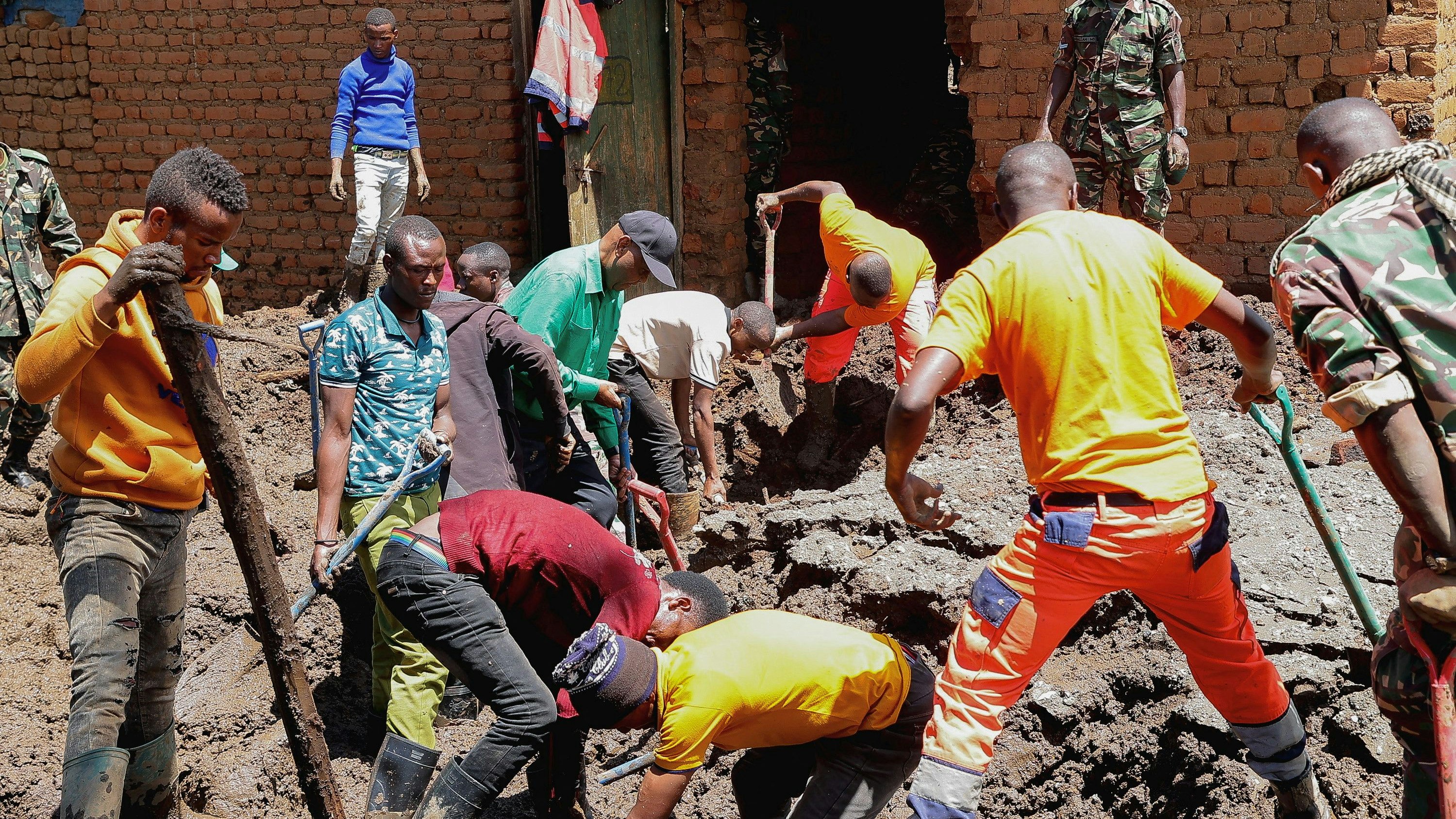 Nach starkem Regen kam es im ostafrikanischen Tansania zu einem Erdrutsch.