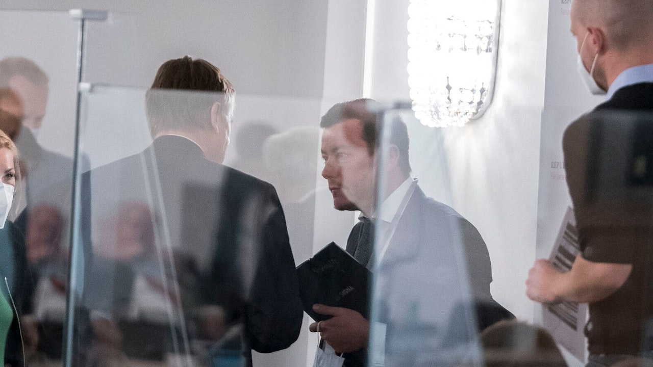 Heute.at - Benko auf Tauchstation – wo ist der Immo-Jongleur?