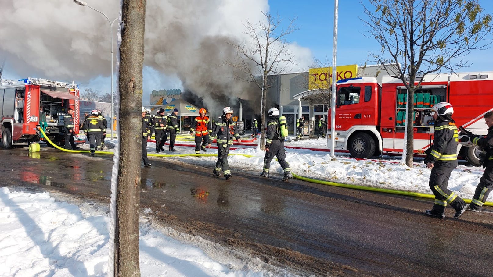 Großeinsatz bei der Leopoldauer Straße (Wien-Floridsdorf)