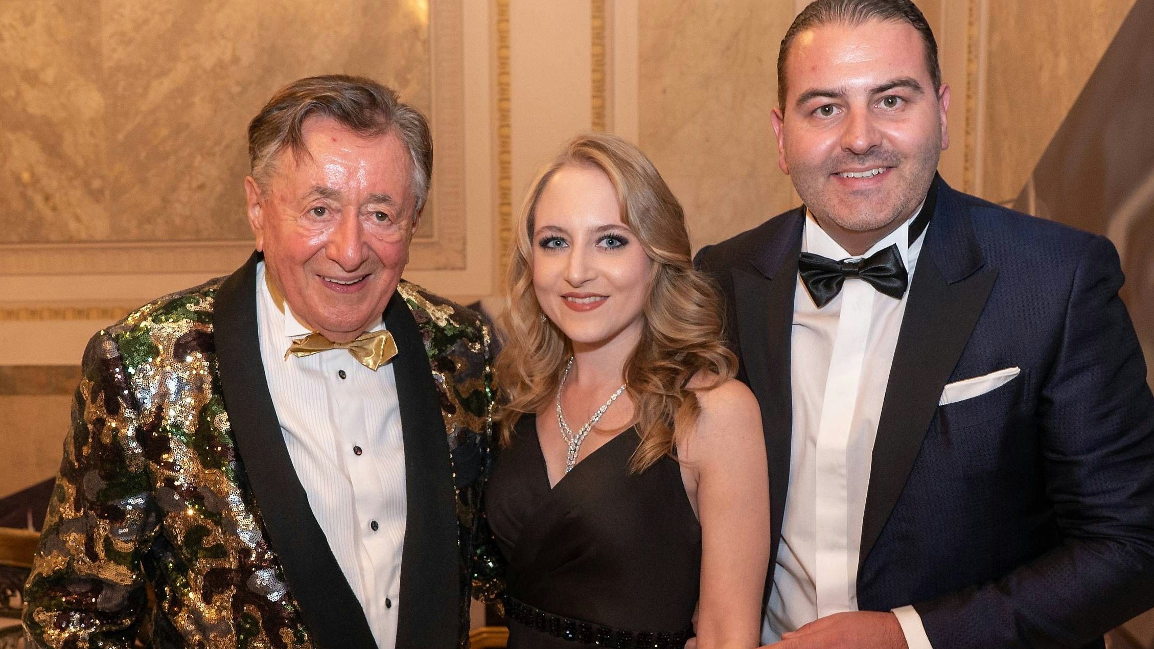 Richard Lugner mit seiner Tochter Jacqueline und ihrem Verlobten Leo Kohlbauer