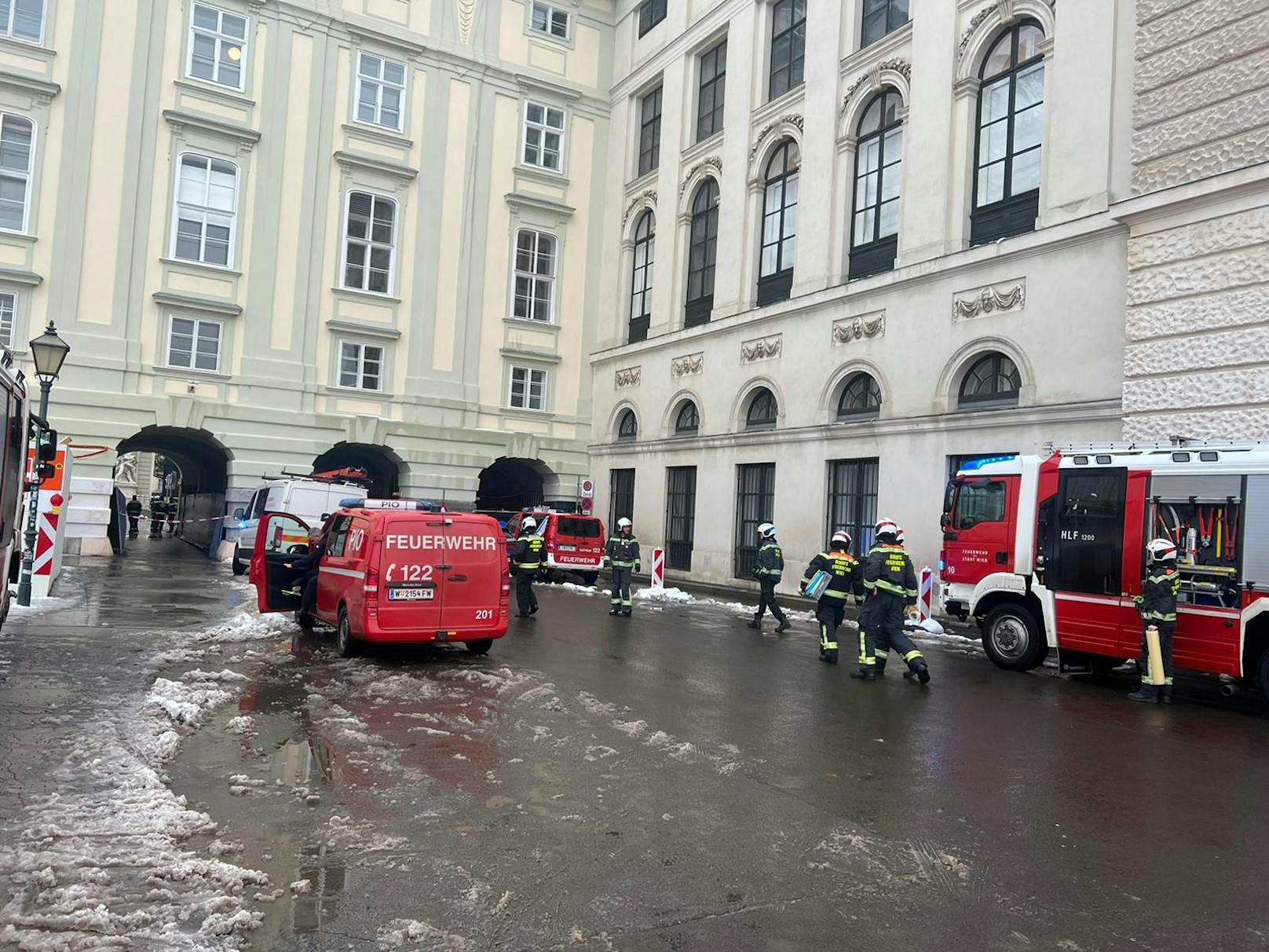 Großeinsatz in der Wiener Hofburg