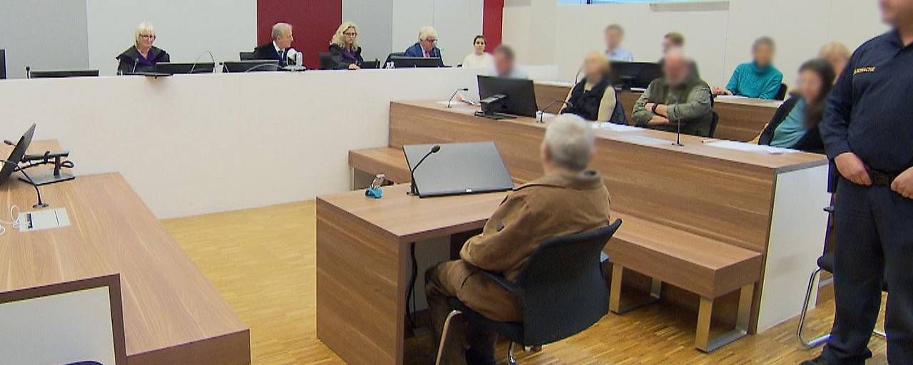 Ein 83-Jähriger hat versucht, seine kranke Frau durch einen Stromschlag zu töten. Am Mittwoch stand er vor Gericht.