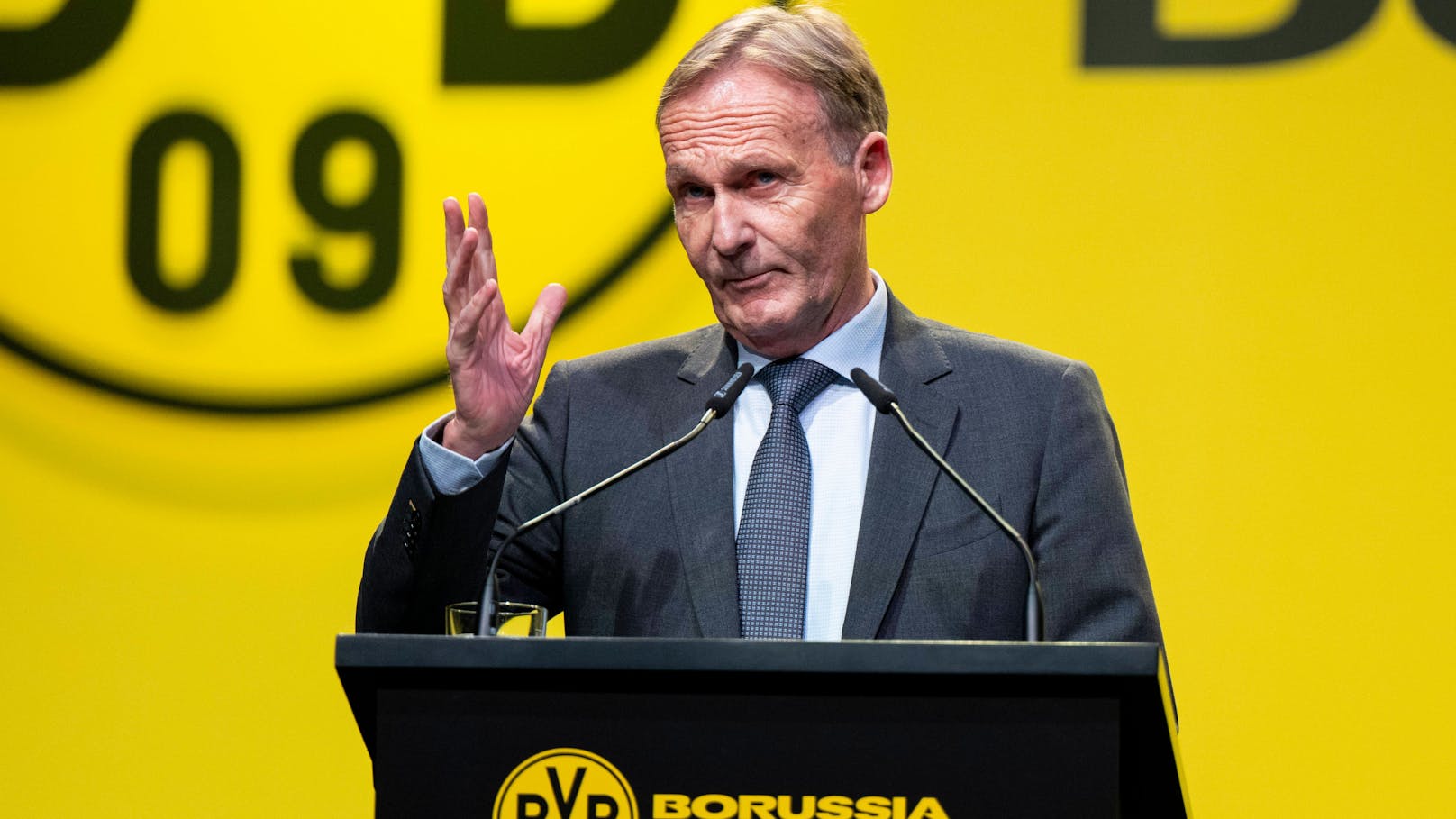 Paukenschlag in Dortmund! Boss Watzke hört auf