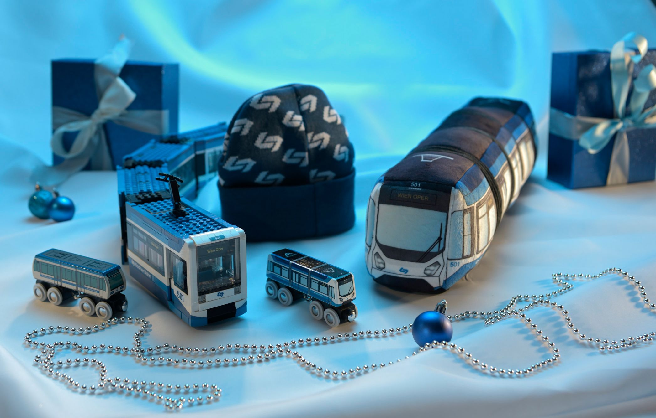 Die Badner Bahn hat zahlreiche Merchandising-Produkte im Webshop.