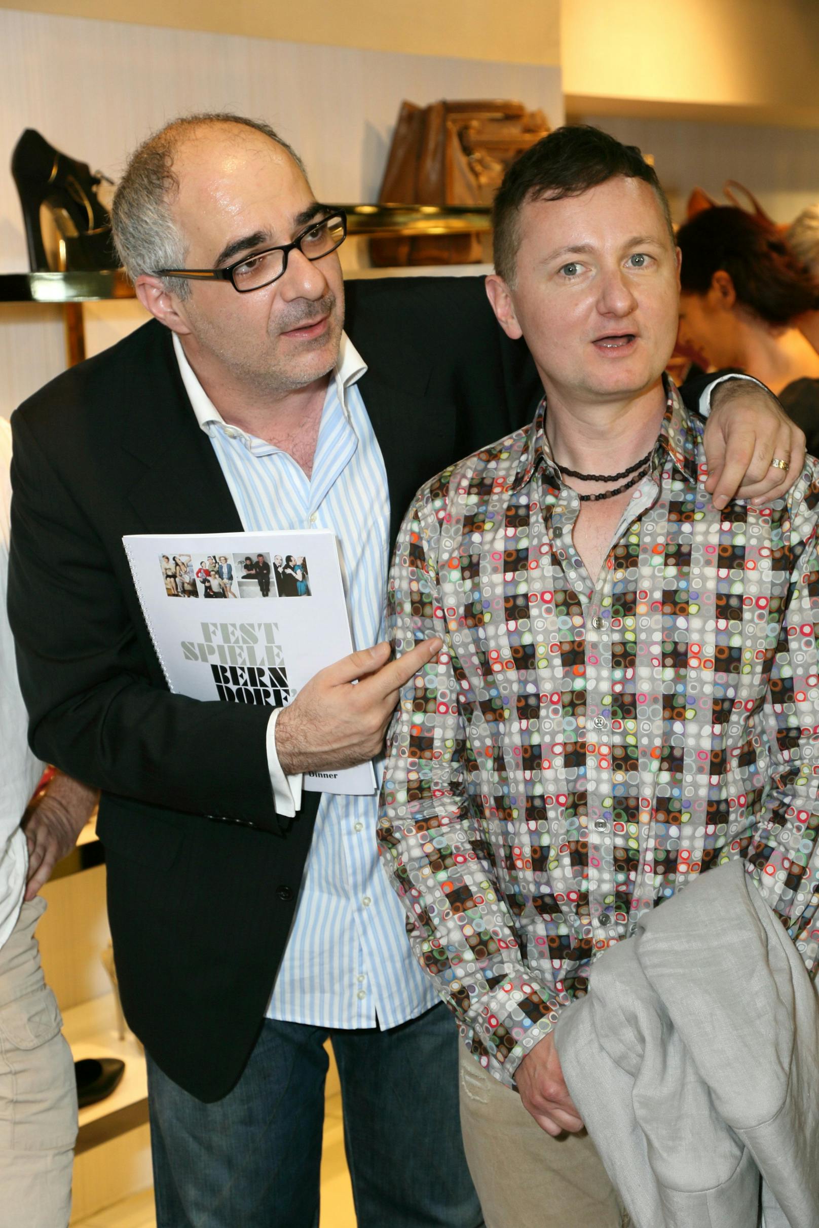 Mit Michael Niavarani bei der Pressekonferenz zu der Sommertheater Berndorf Produktion "Ein ungleiches Paar" und "Kleinohrhasen", 2012