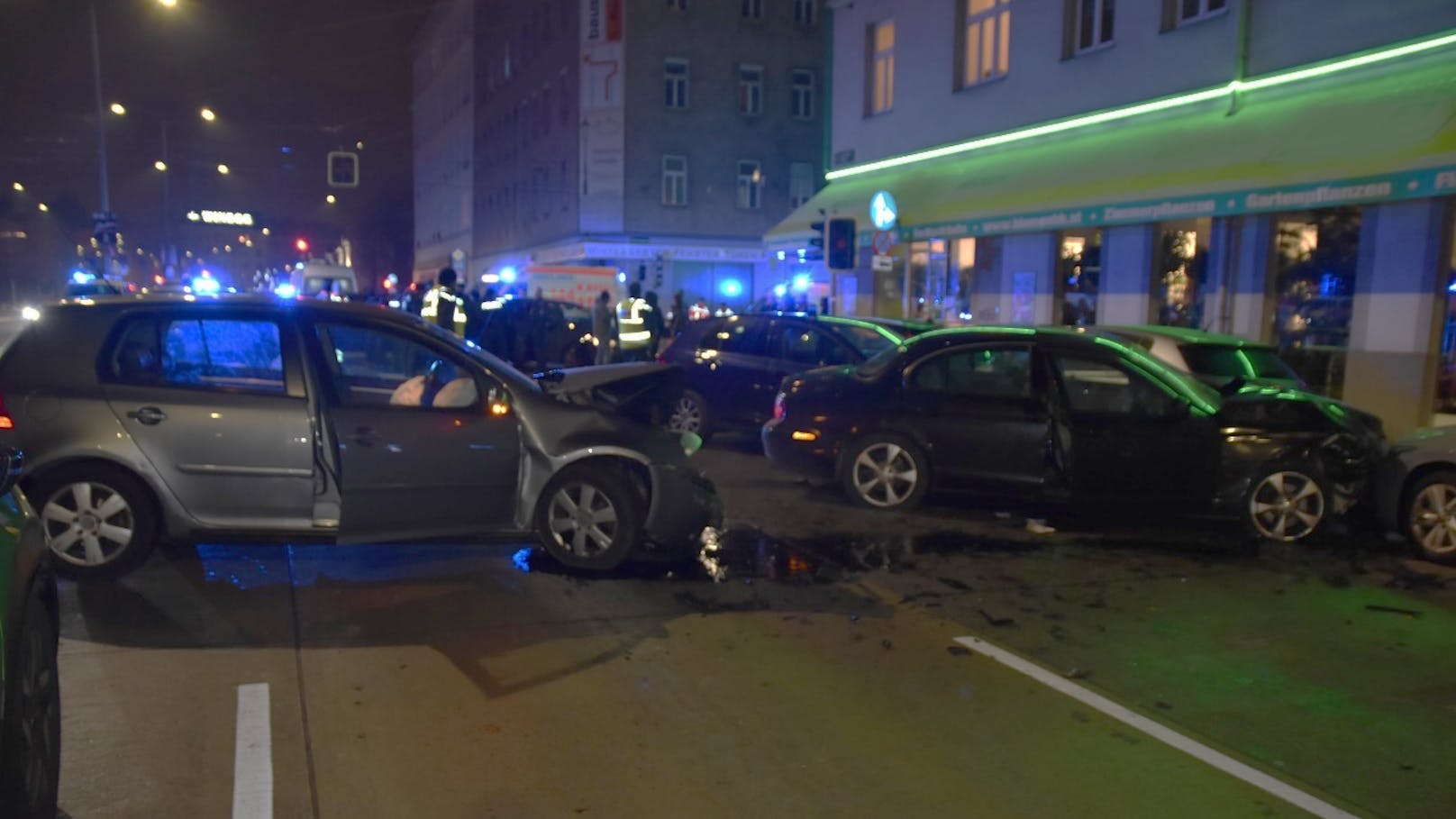 Die Flucht endete in einem schweren Verkehrsunfall und einer Festnahme.