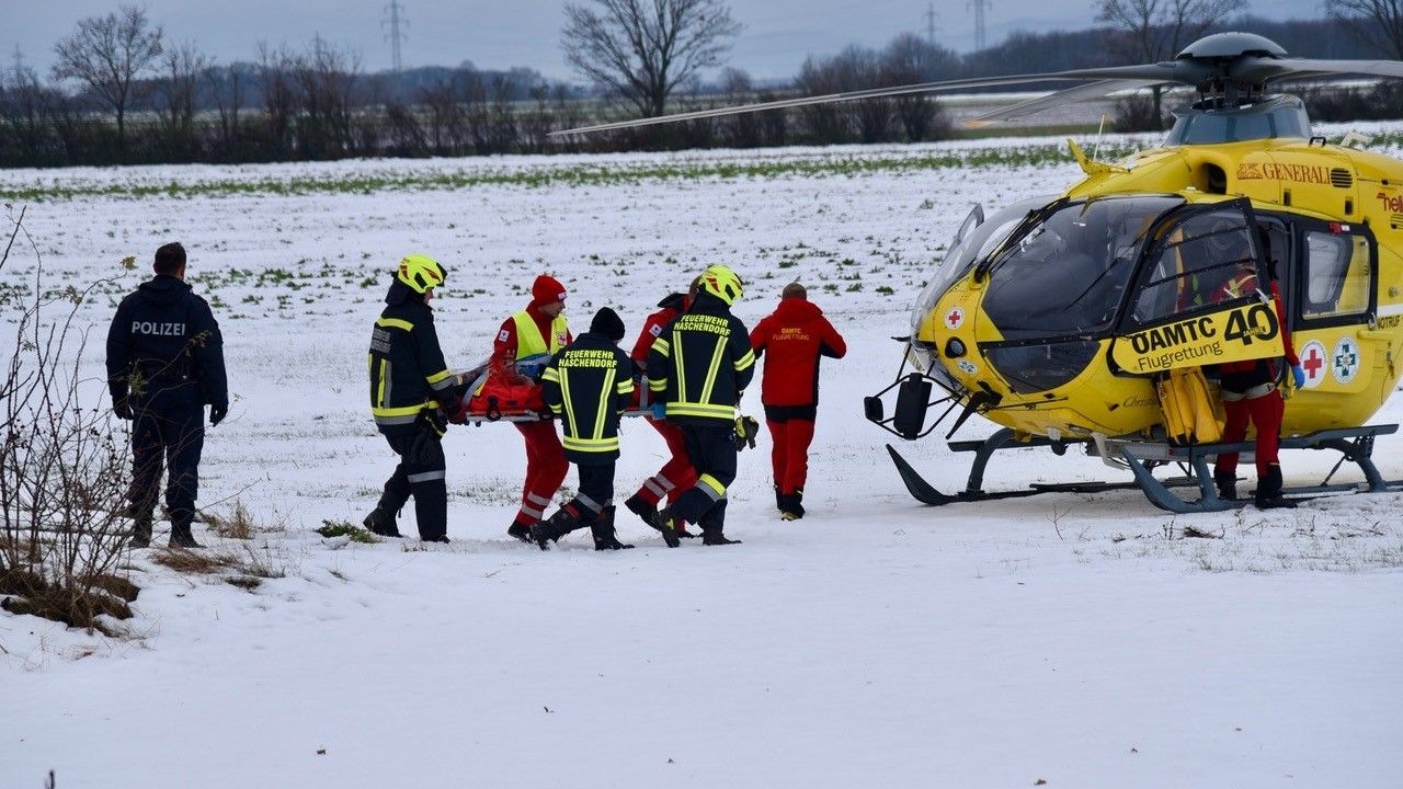 Der Lenker wurde mit dem C3 abgeflogen.