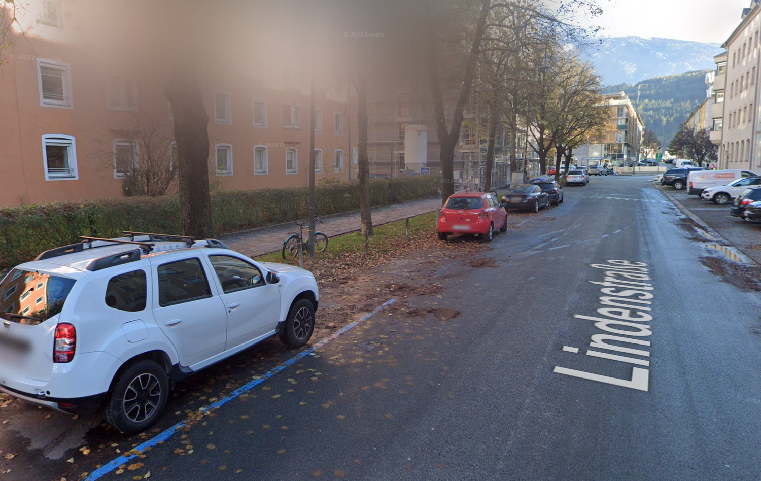 Schwerer Verkehrsunfall in der Lindenstraße in Innsbruck.