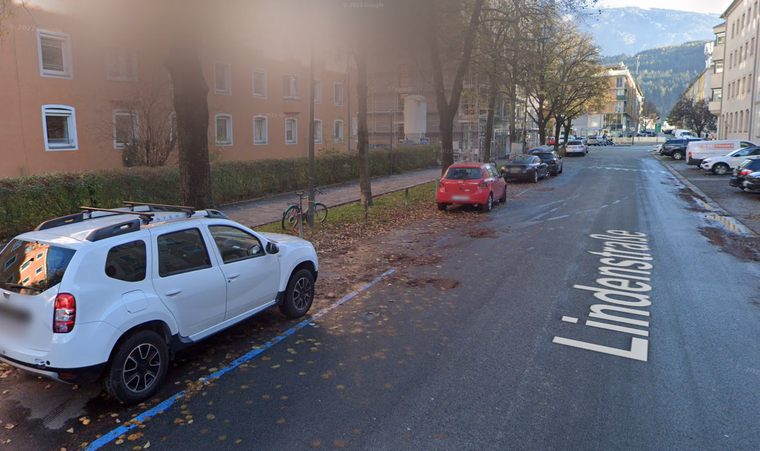 Schwerer Verkehrsunfall in der Lindenstraße in Innsbruck.