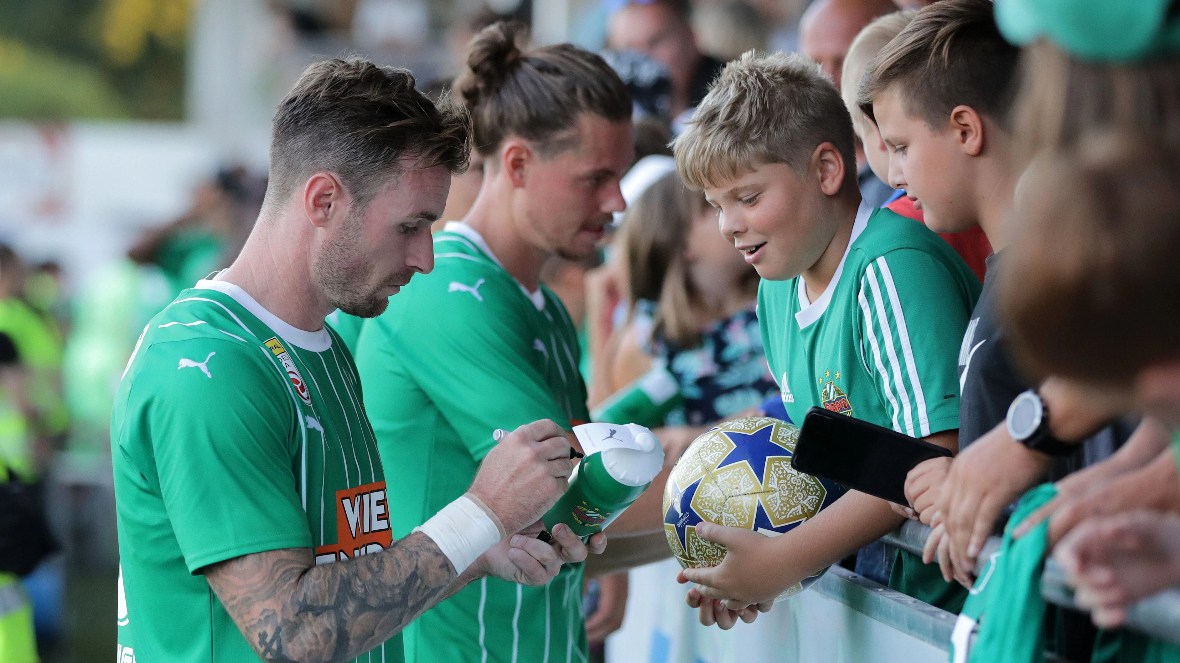 Michael Sollbauer und Patrick Greil könnten bald in Sandhausen Autogramme schreiben.