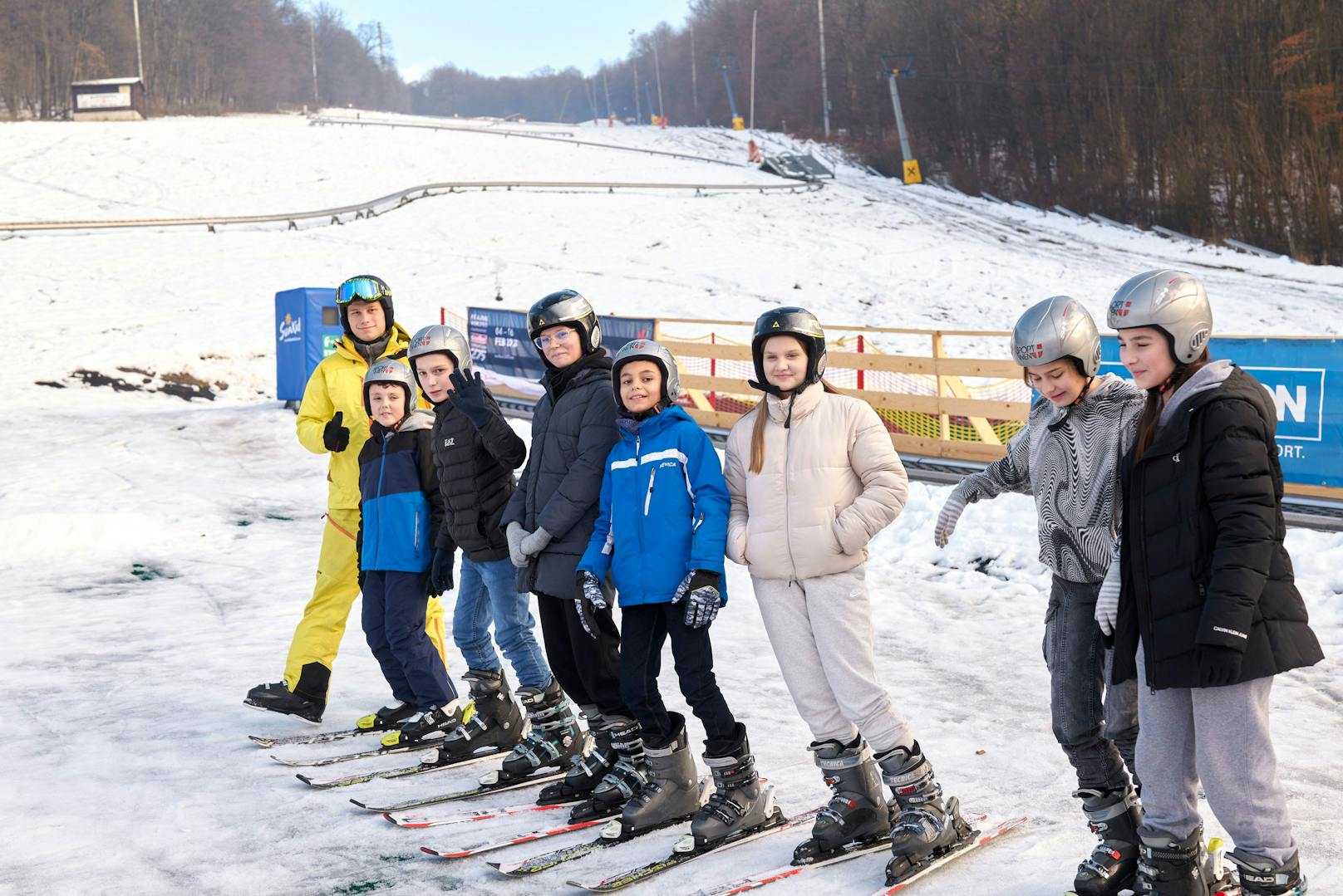 Durch die Wiener Bildungschancen erhalten alle allgemeinbildenden Wiener Pflichtschulen erstmals ein Budget, um mehr externe Angebote wie die Wiener Skiwiesn nutzen zu können