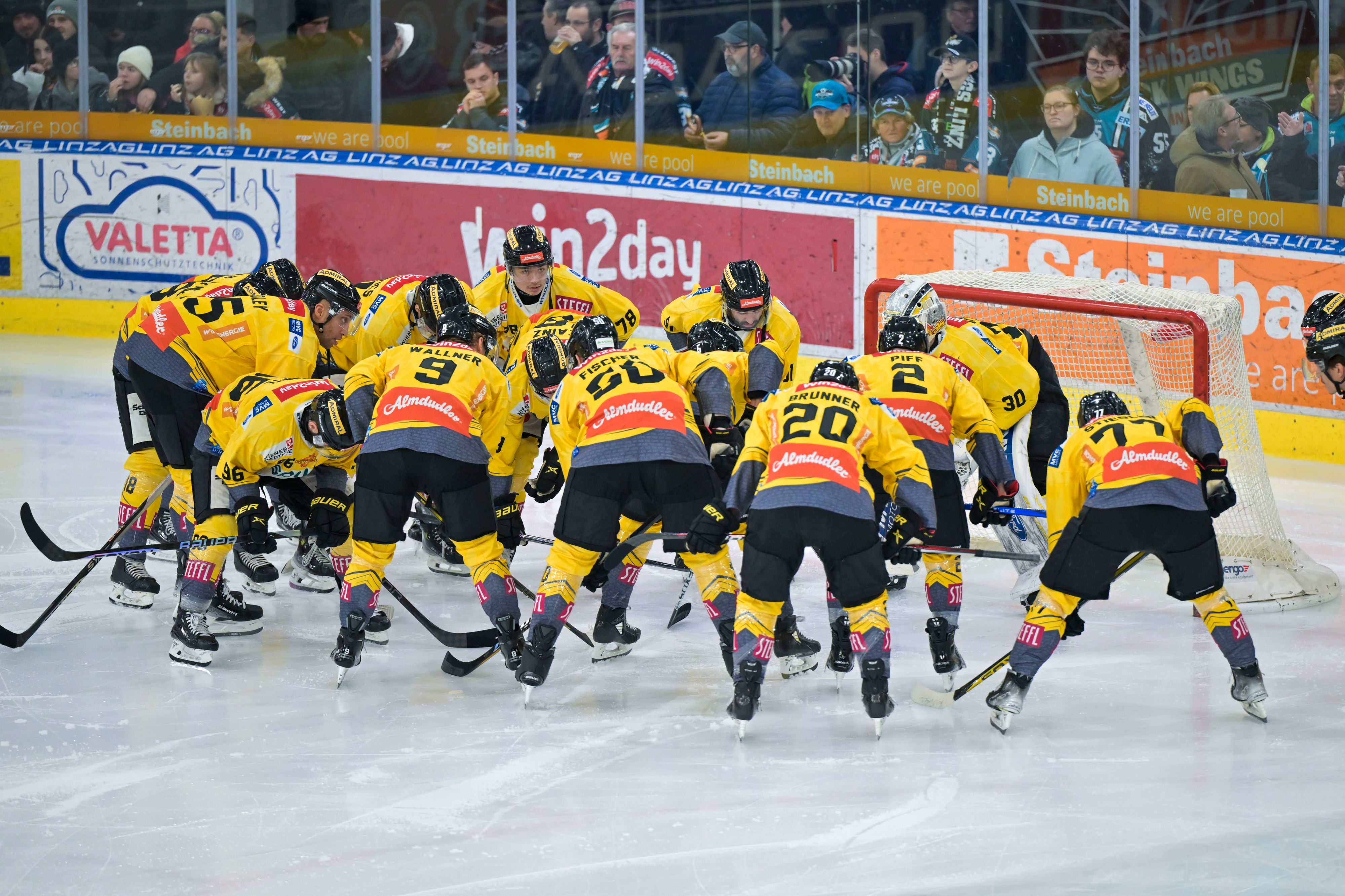 Die spusu Vienna Capitals stehen mit dem Rücken zur Wand.