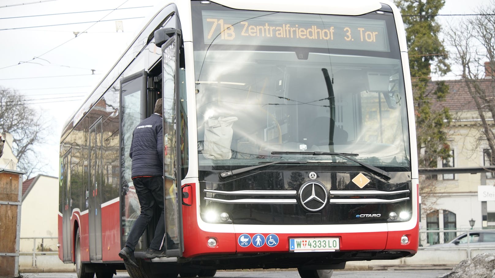 Die neuen Busse sind vorerst im Testbetrieb auf zwei Linien unterwegs.