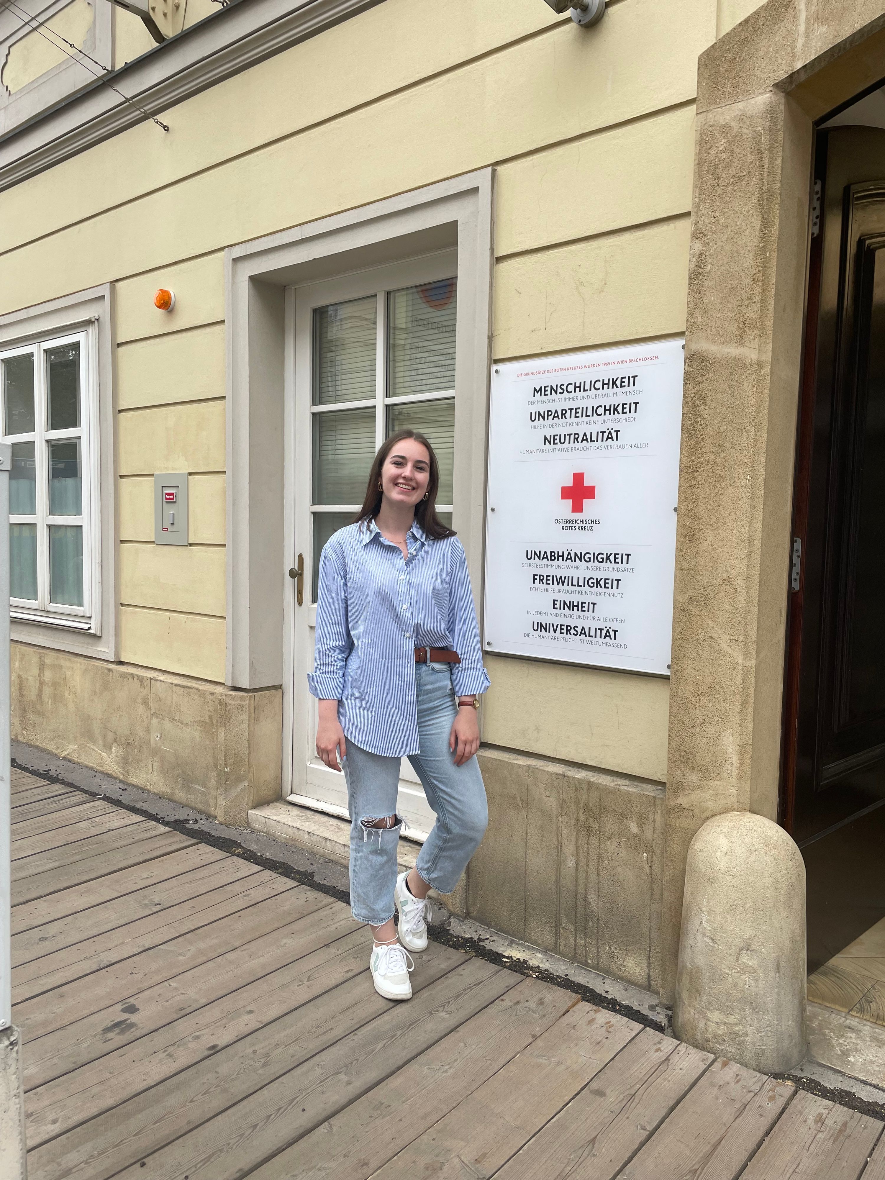 Sarah (19) hat in ihrem Leben zahlreiche Blutkonserven bekommen. Nun appelliert sie, Blut spenden zu gehen.