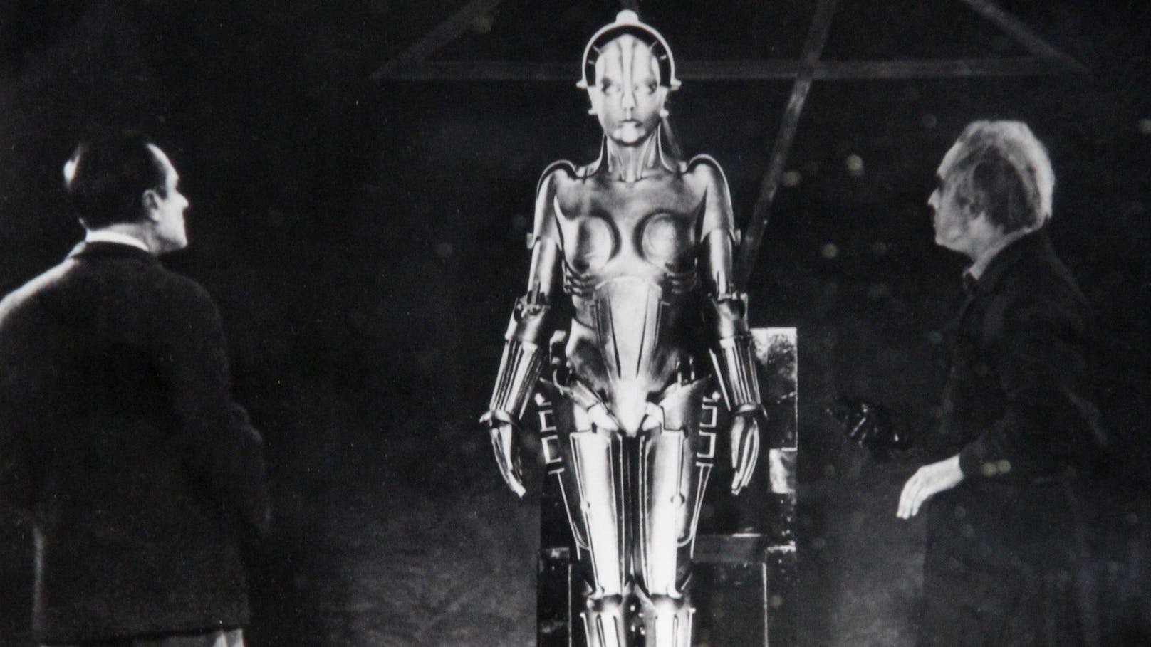 Maschinenmensch aus Fritz Langs Science-Fiction-Film "Metropolis" (1922).