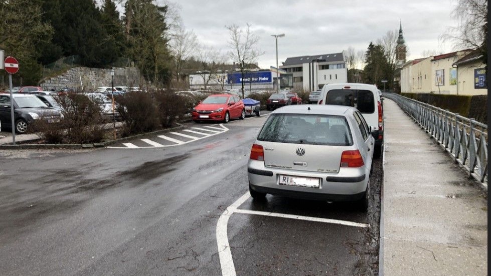 Das mobile Radar in Ried wurde an einen neuen Standort gebracht.