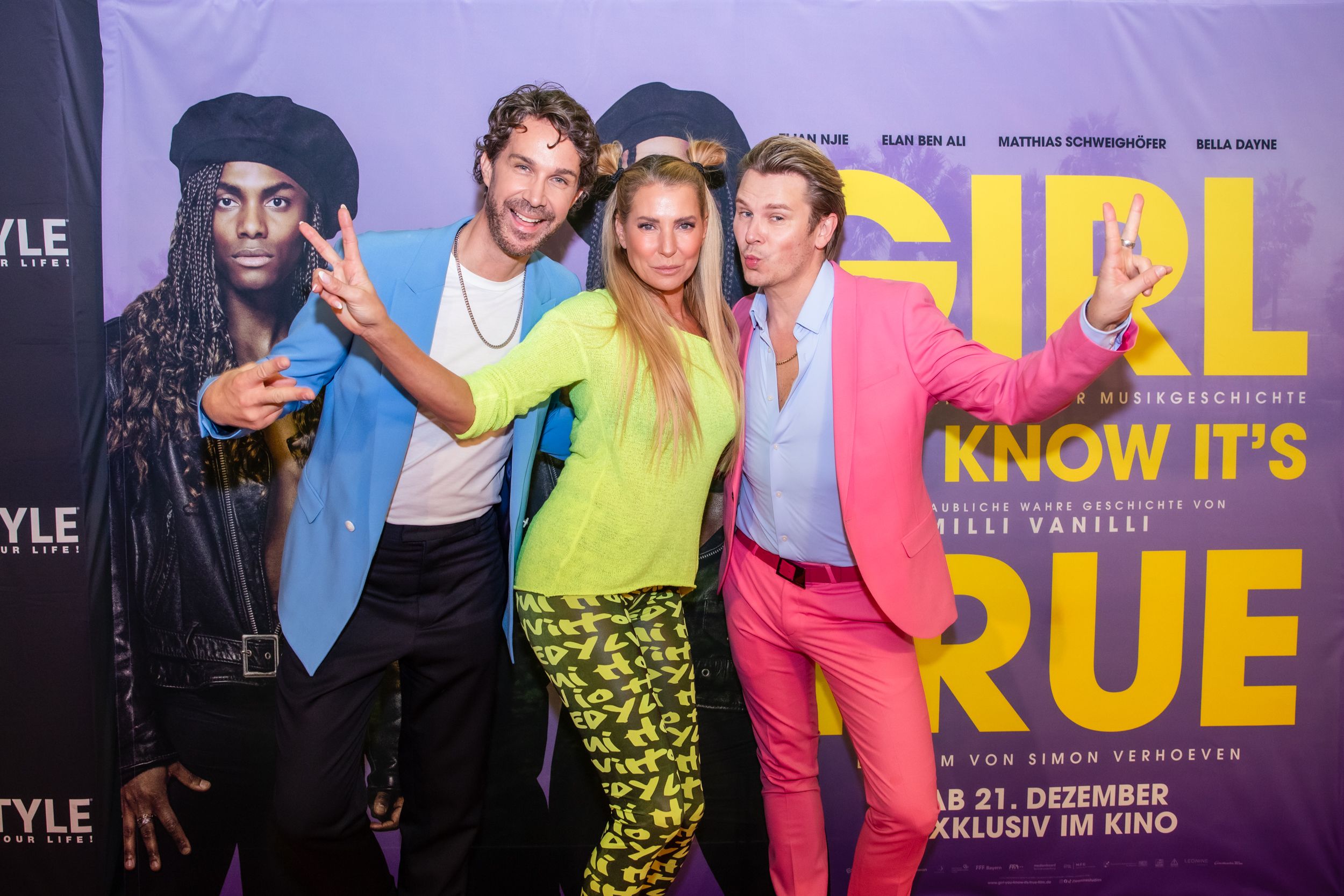 In 80er-Jahre-Partystimmung: Michael Lamerander, Djane Giulia Siegel und Adi Weiss