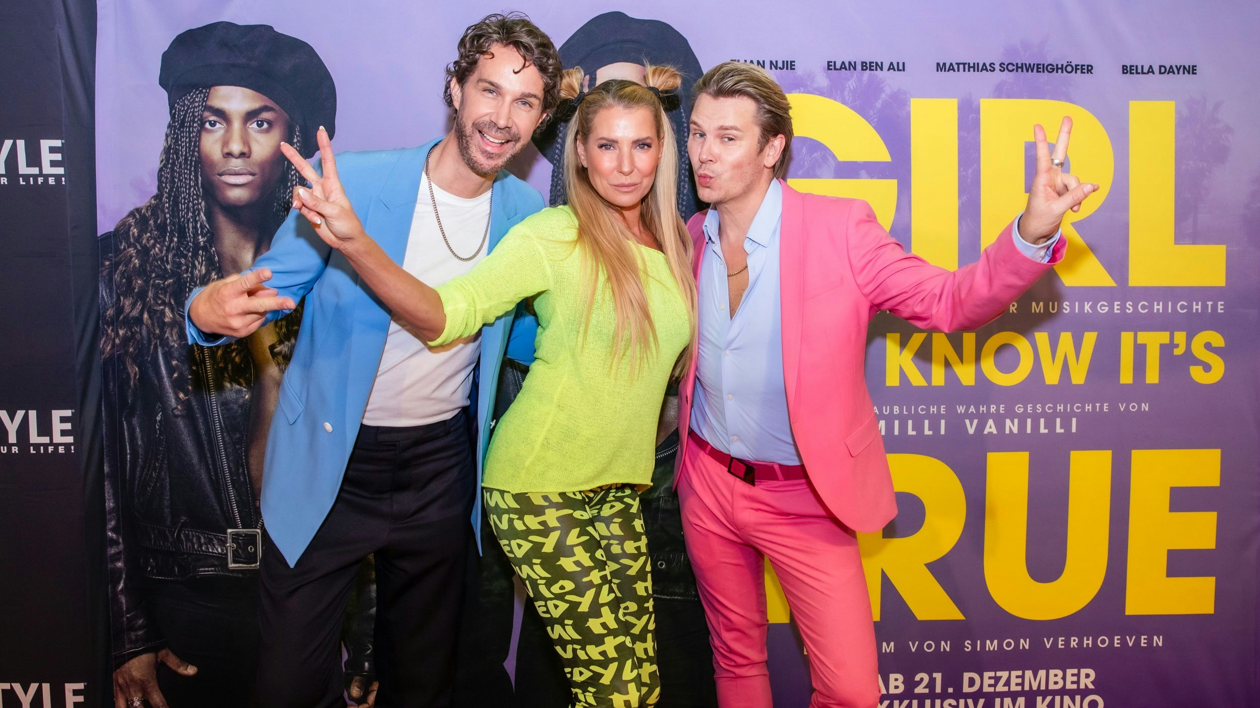 In 80er-Jahre-Partystimmung: Michael Lamerander, Djane Giulia Siegel und Adi Weiss