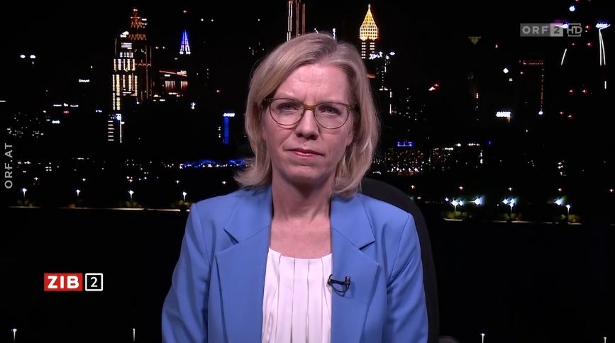 Umweltministerin Leonore Gewessler war am Mittwoch (13.12.2023) aus Dubai ins ZIB2-Studio zugeschaltet. 