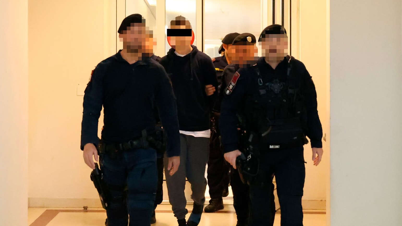 Der Tatverdächtige gestand den Mord an zwei Obdachlosen.