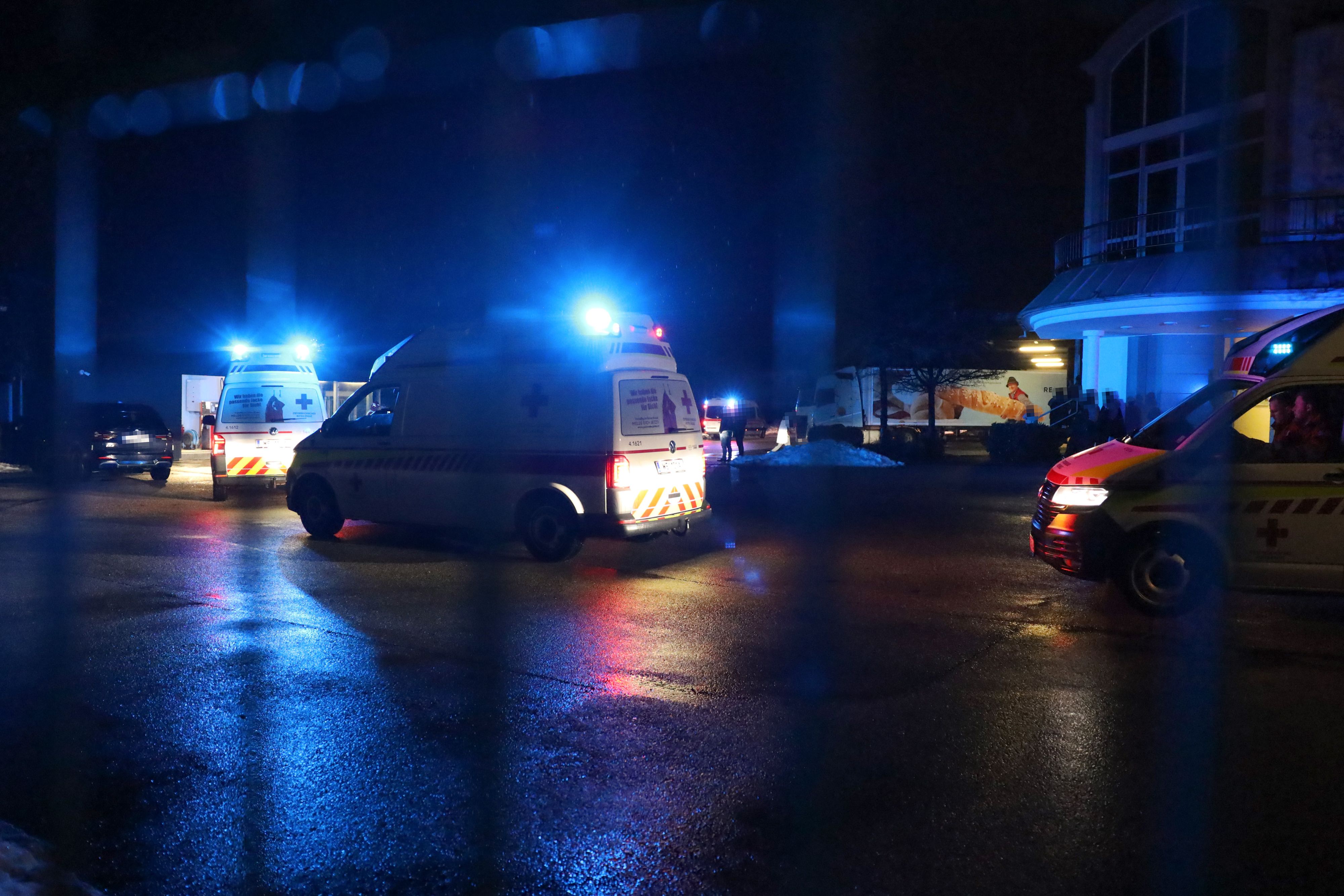 Ein 53-jähriger Autofahrer erlitt in Wien einen Herzstillstand und crashte mehrere Autos.&nbsp; (SYMBOLFOTO)