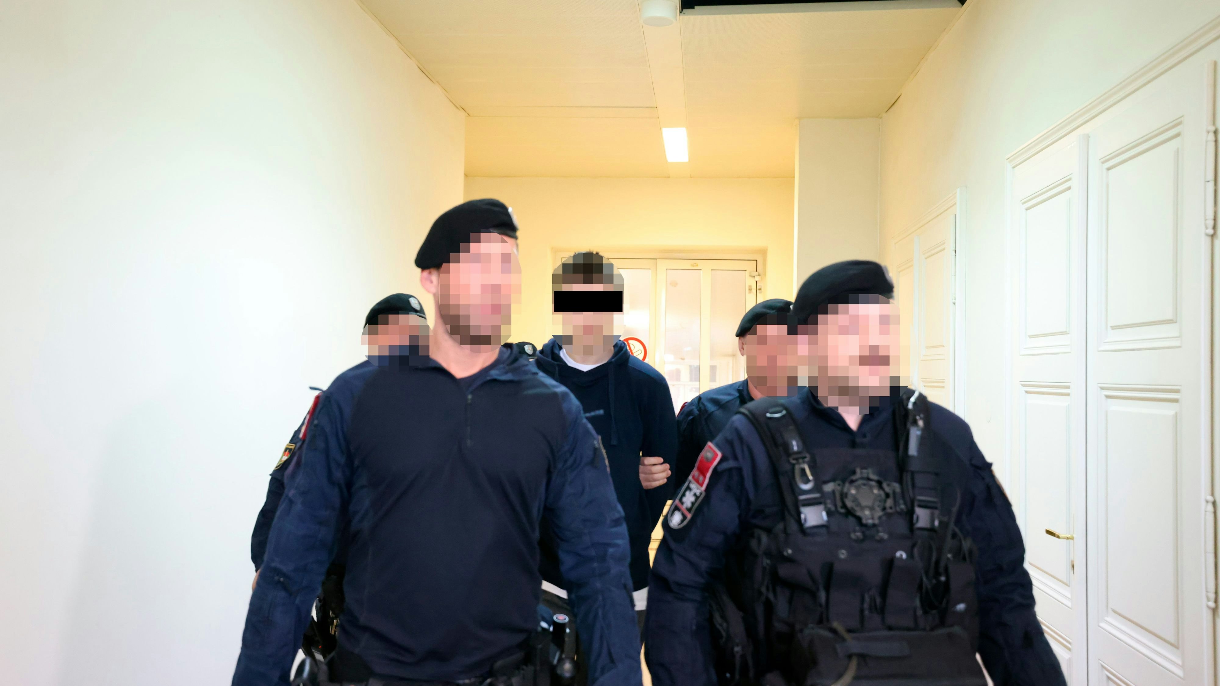 Sein Strafverteidiger ordnete ein psychologisches Gutachten an.