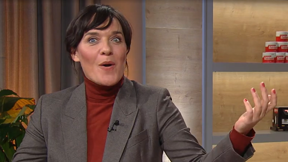 Zeigt sich Eva Pölzl etwa bald "unten ohne" im ORF?