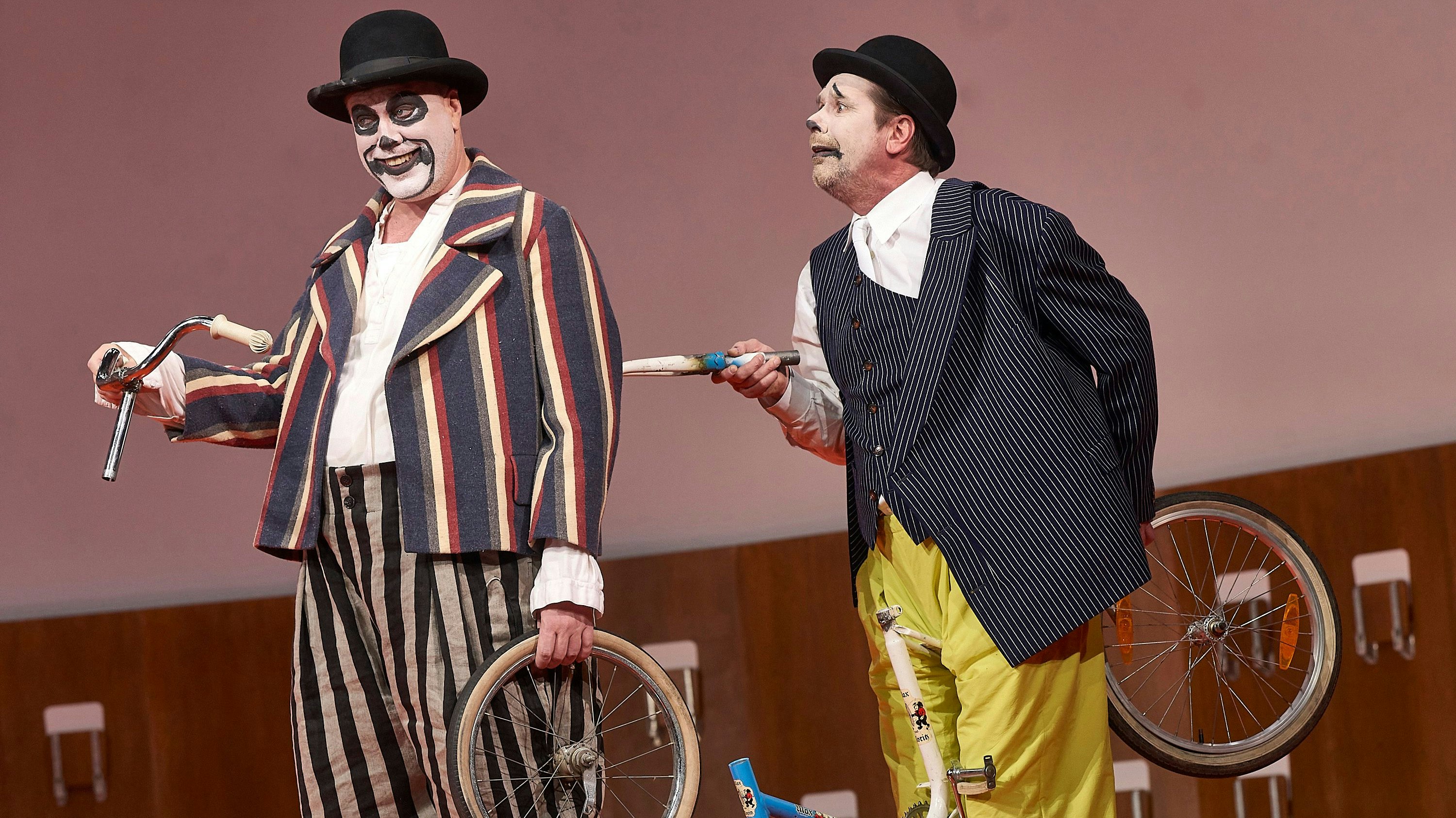 Nicholas Ofczarek und Michael Maertens