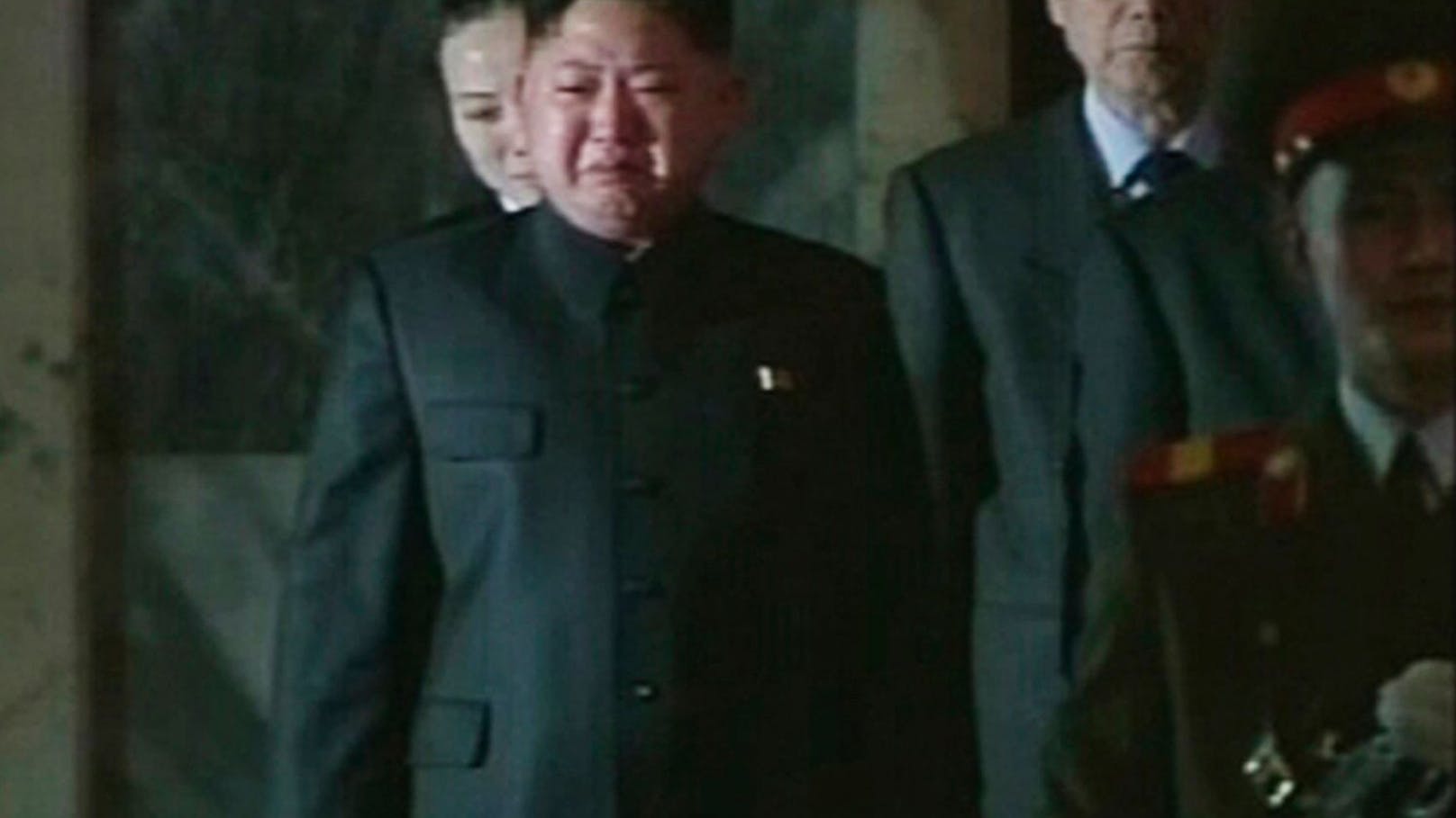 Kim Jong-un weint nach dem Tod seines Vaters Kim Jong-il.