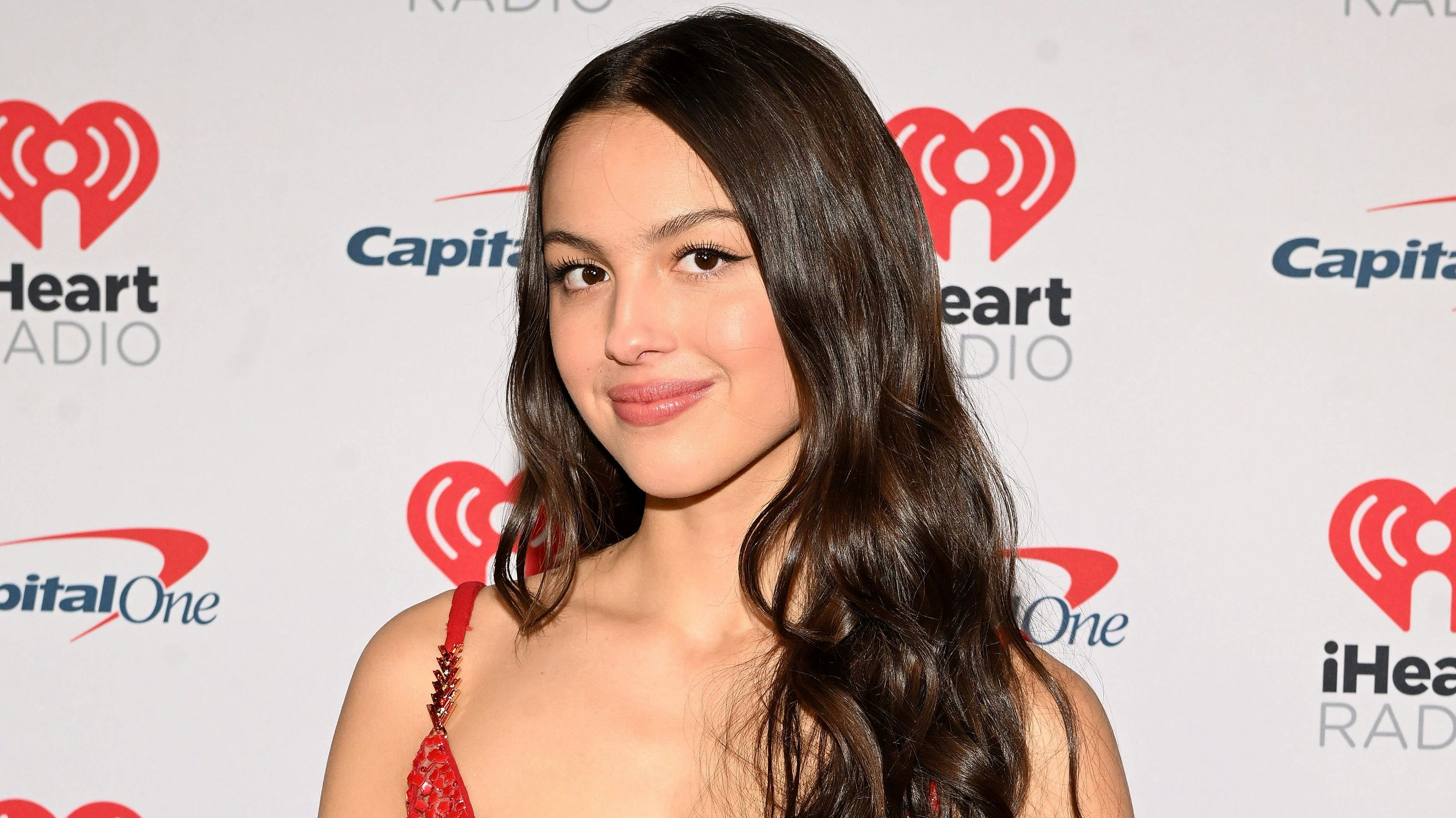 Seit einiger Zeit wird Olivia Rodrigo nachgesagt, Louis Partridge zu daten.