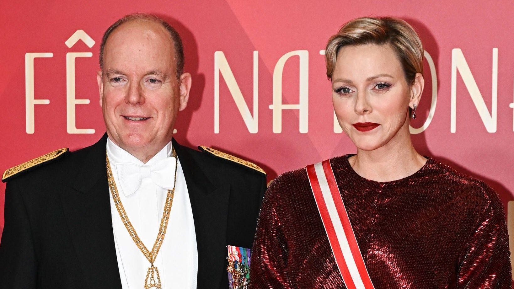 Auch heuer gibt es wieder ein Weihnachtsbild von der Fürstenfamilie aus Monaco.