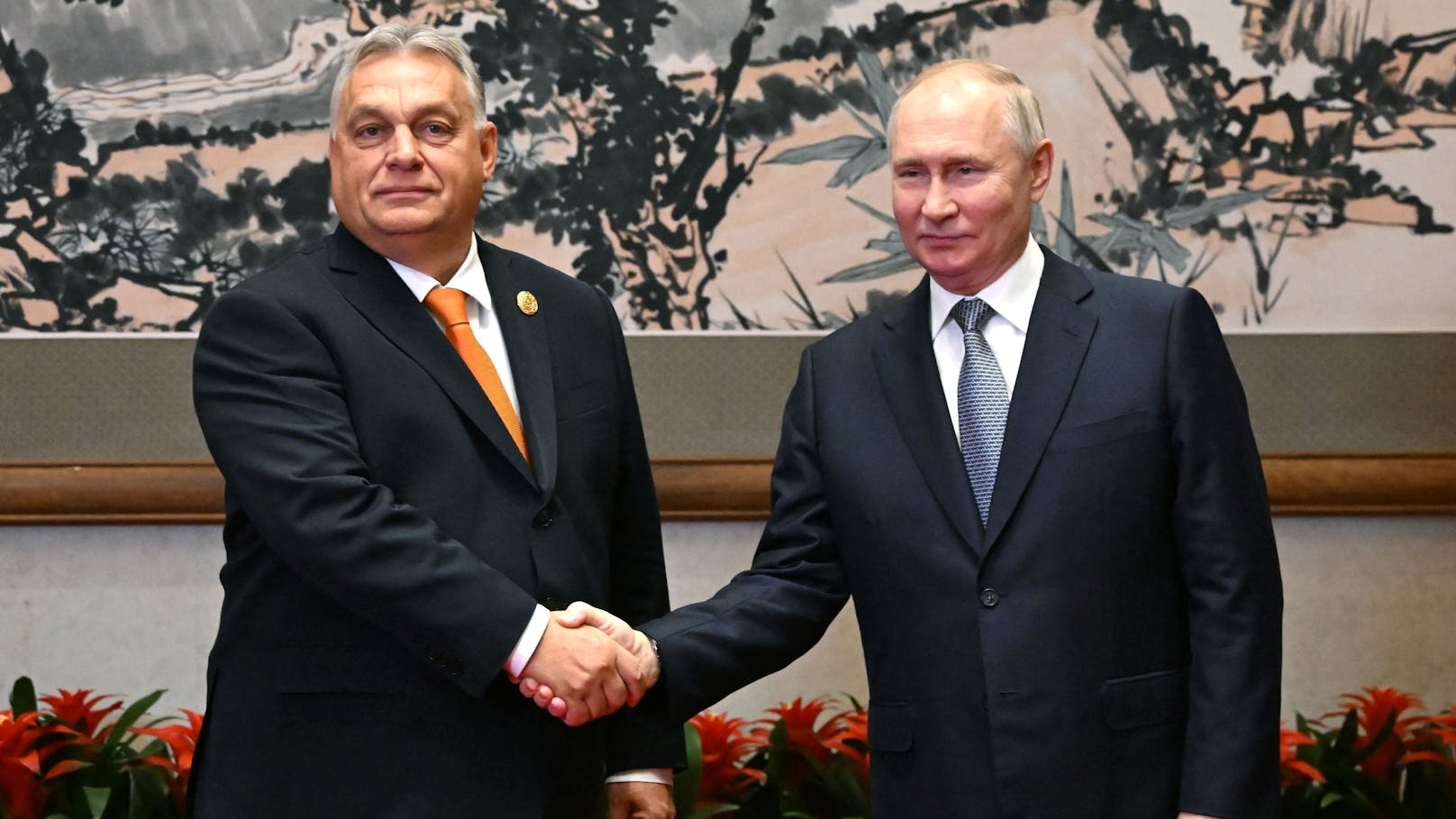 Ziemlich beste Freunde: Ungarn-Premier Orban und Russen-Despot Putin. Hier bei einem Treffen in Peking im Oktober 2023.