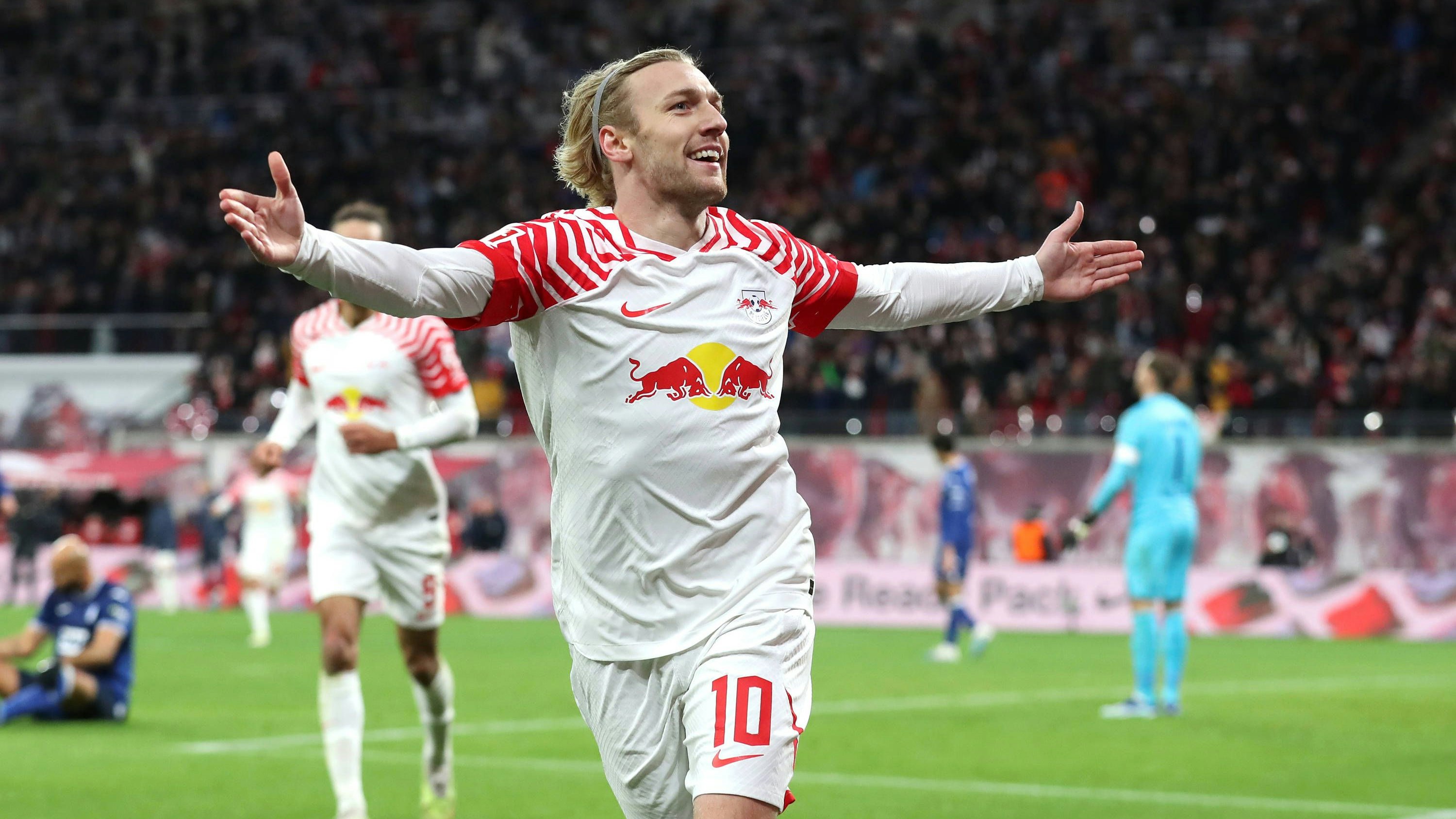 Emil Forsberg verabschiedet sich mit einem herrlichen Tor