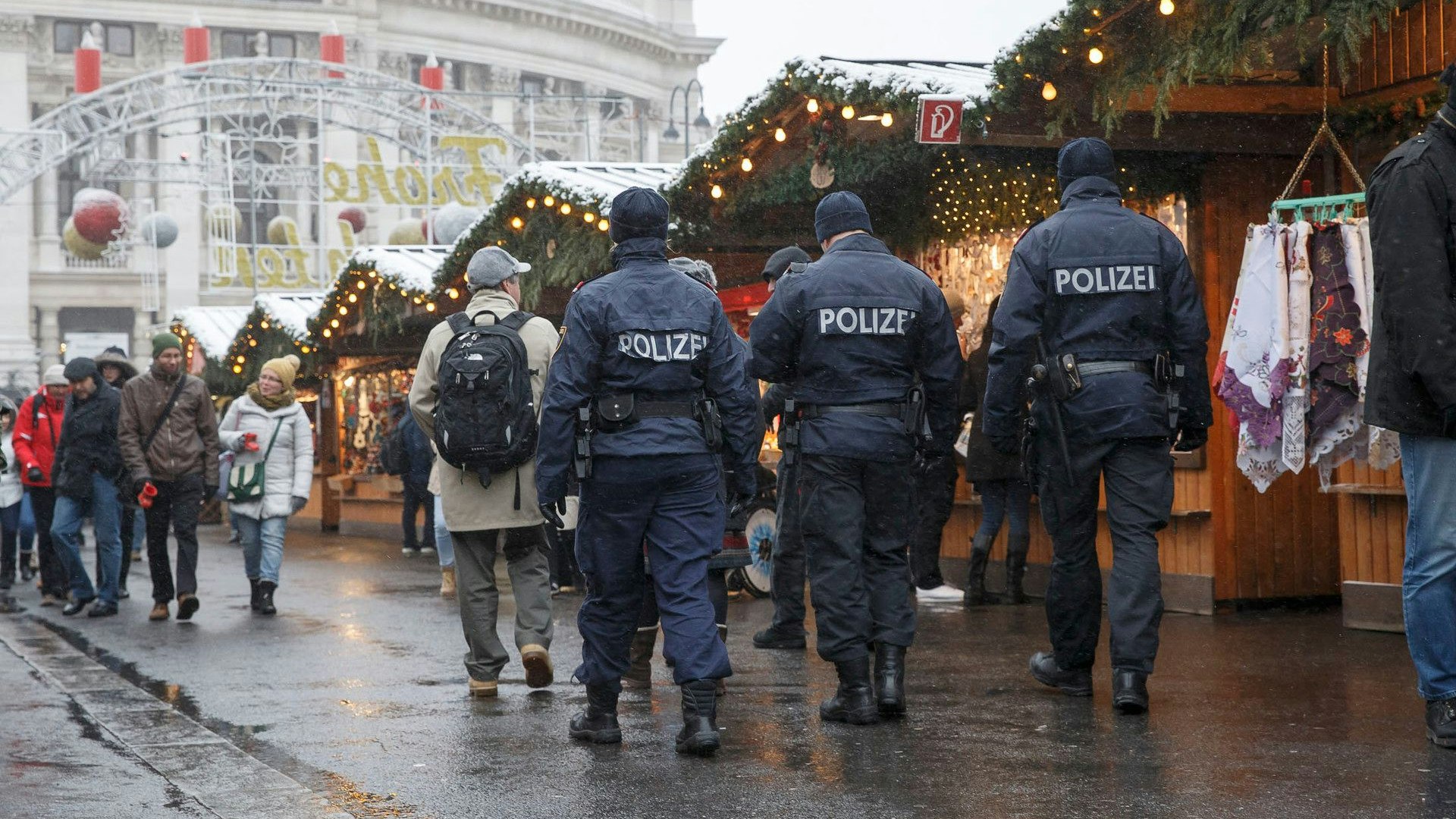 Heute.at - Das zahlt die Stadt für Sicherheit am Christkindlmarkt
