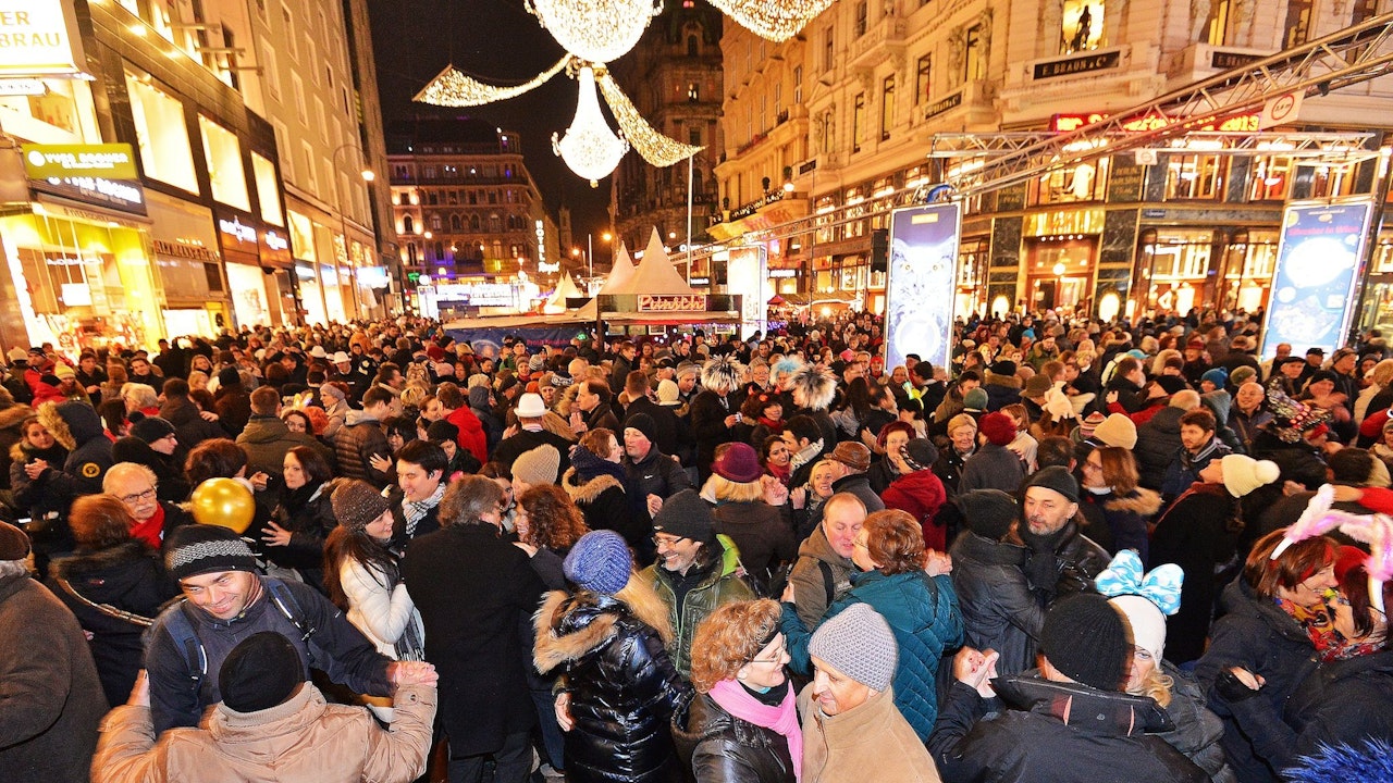 Heute.at - Laser-Show statt Feuerwerk am Silvesterpfad in Wien